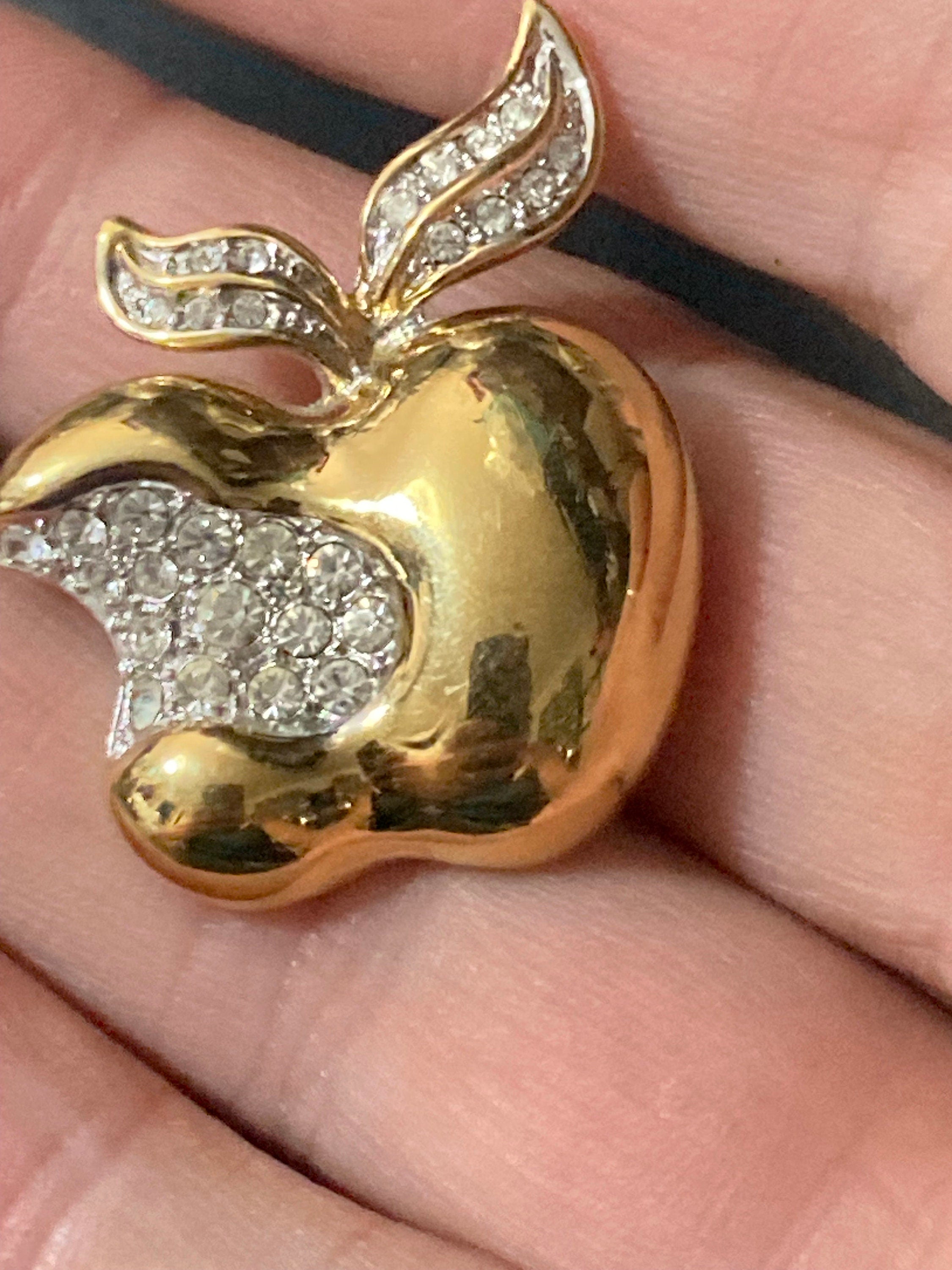 Retro gold clear diamanté glass apple fruit  brooch