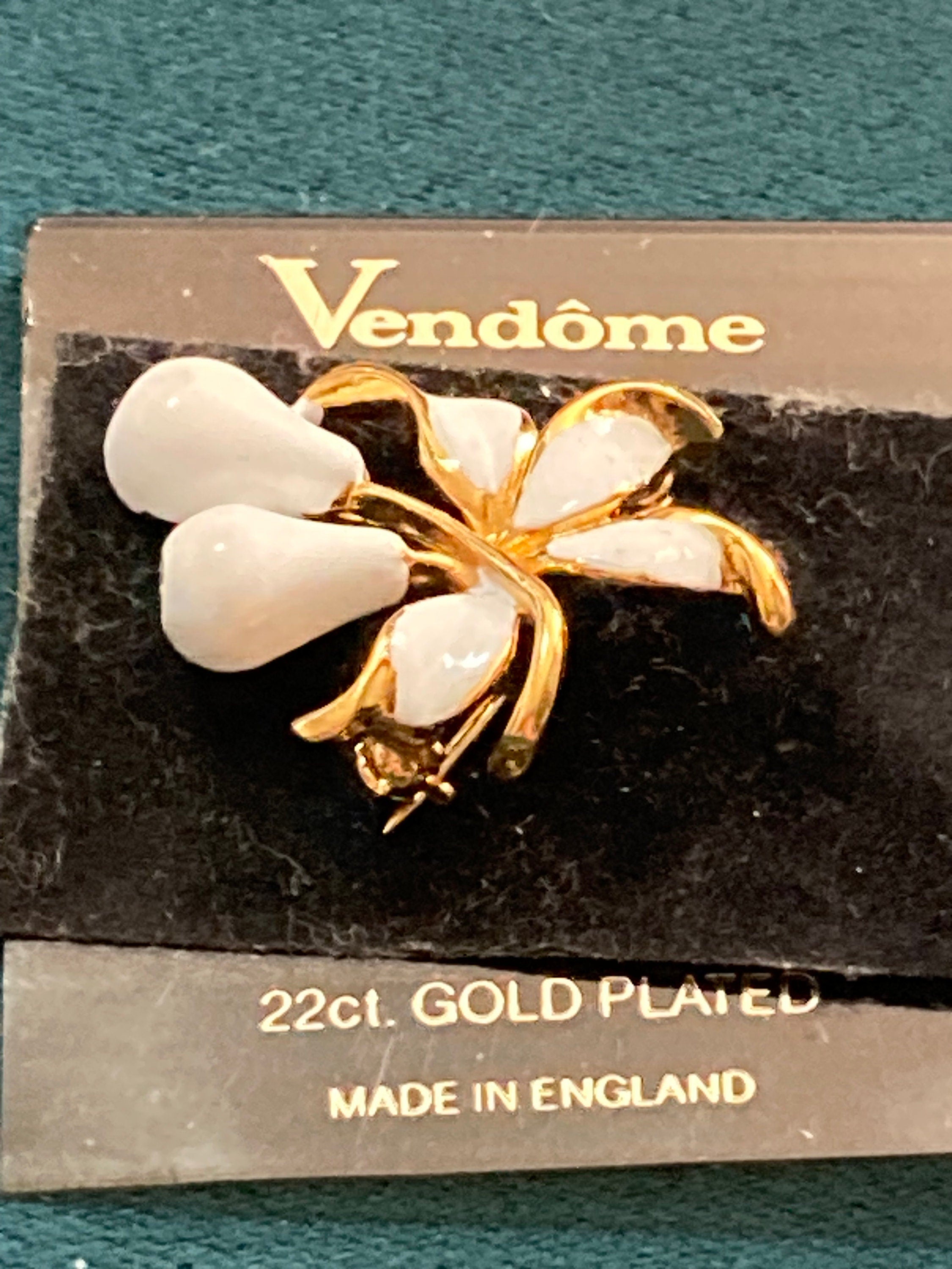 Small 22k gold plated VENDOME white pear fruit brooch on original card