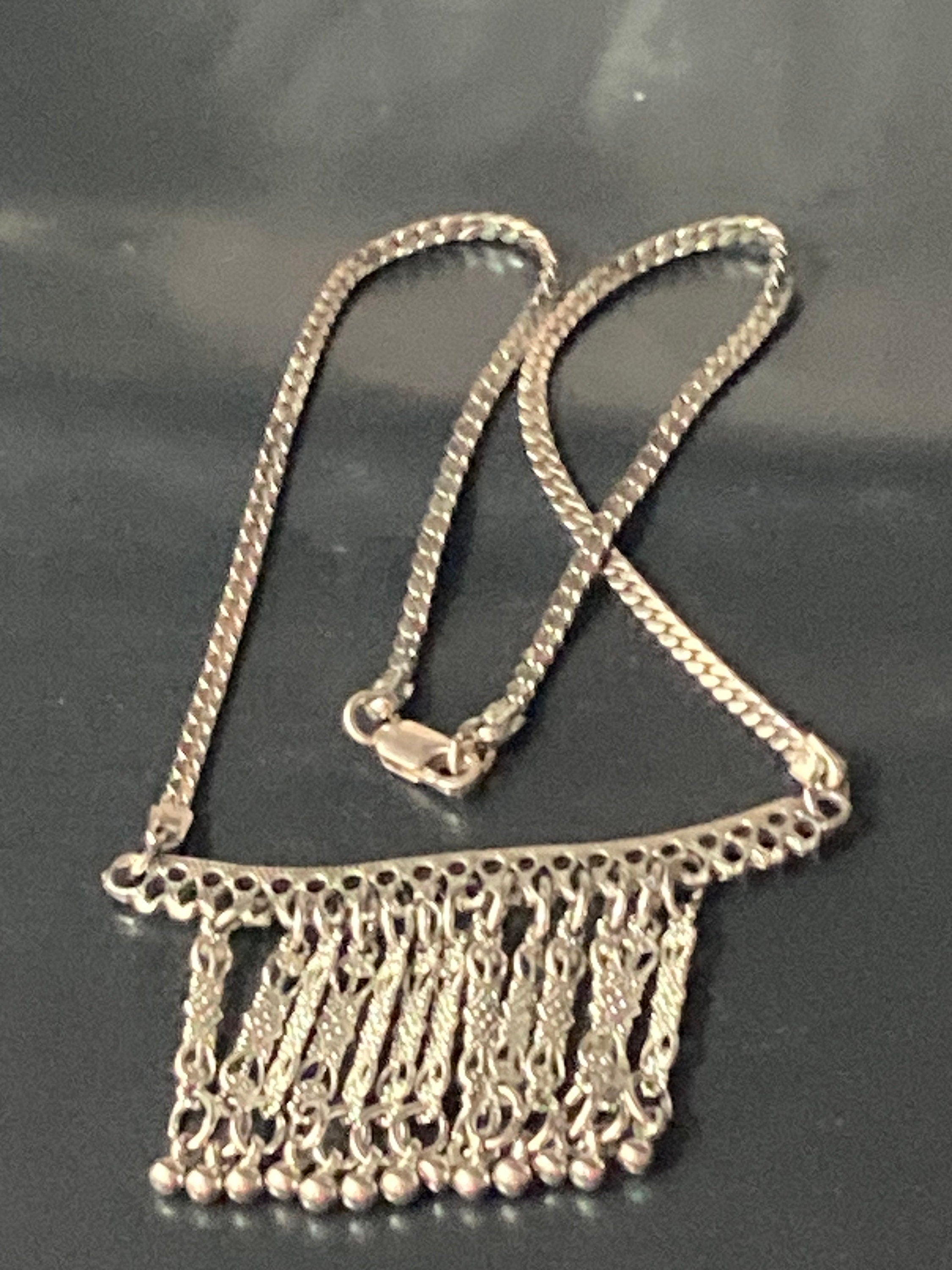 Vintage 925 Sterling Silver fringed tassel modernist pendant necklace on 41cm chain 17.2 grams