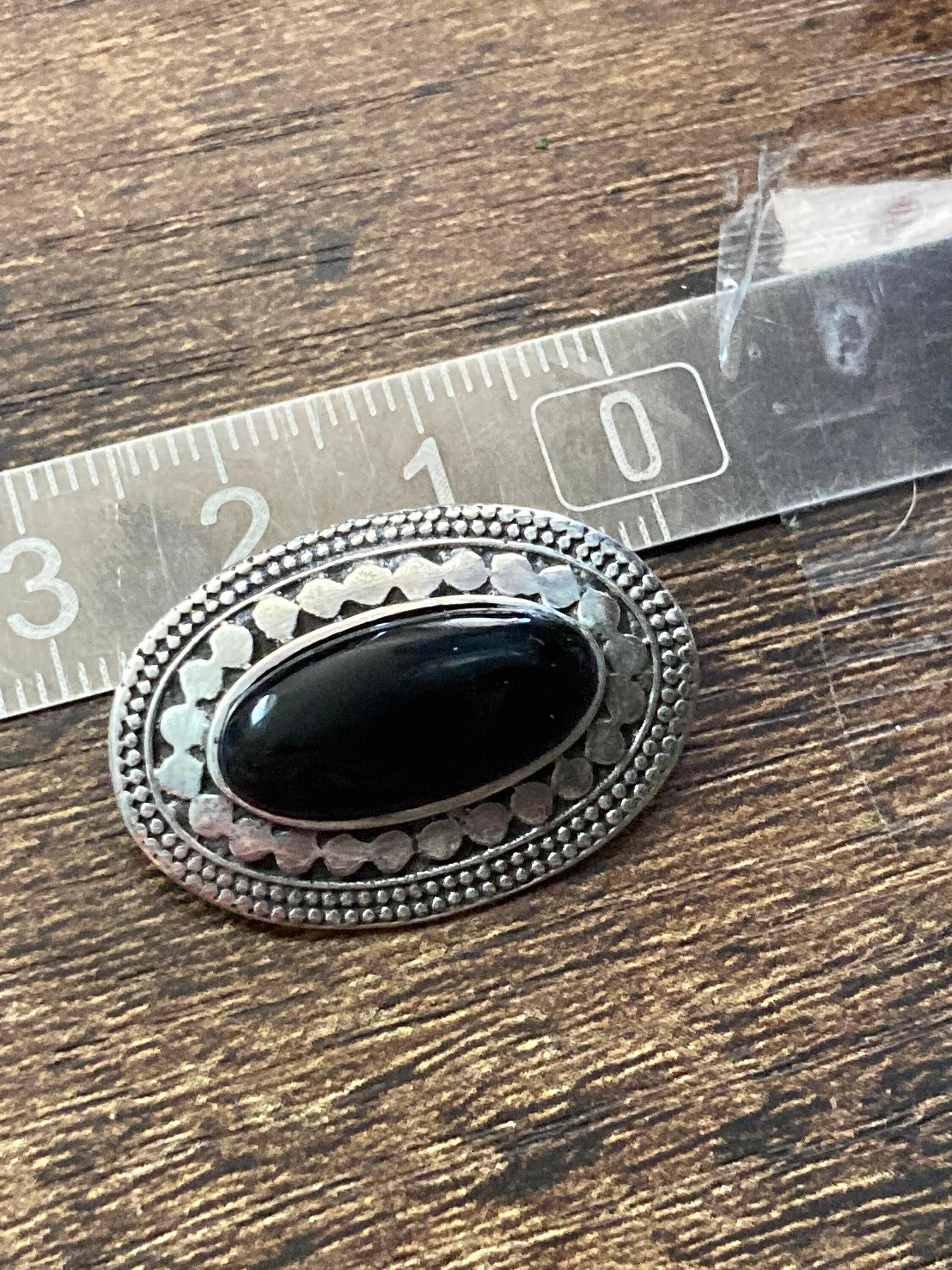 Vintage small oval black onyx Sterling 925 solid silver gemstone Brooch