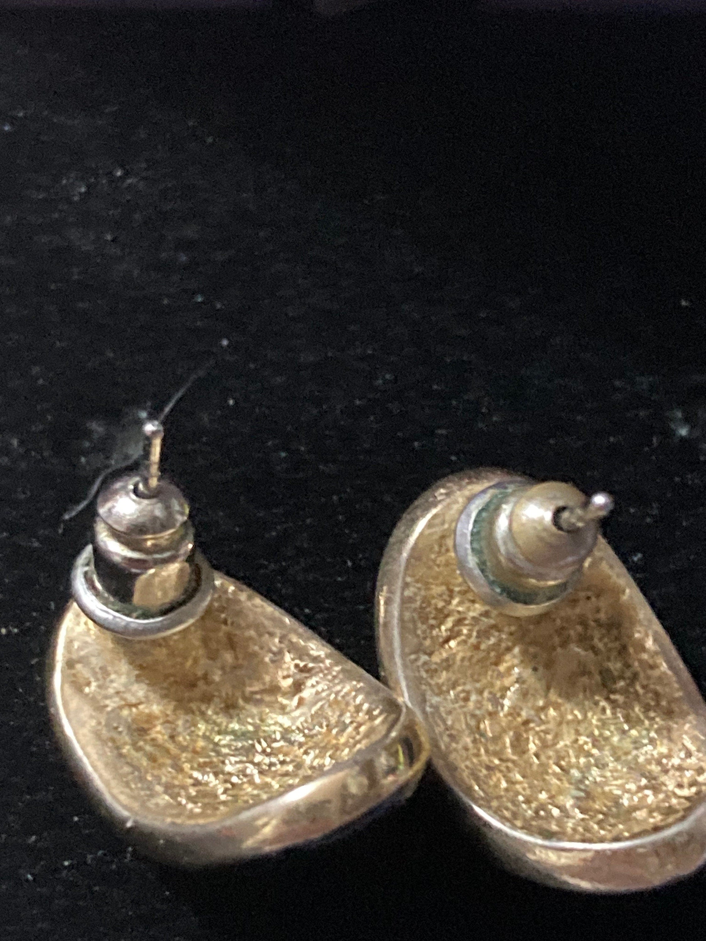 Retro 1980s classic Gold tone pierced black enamel diamanté Oval stud earrings