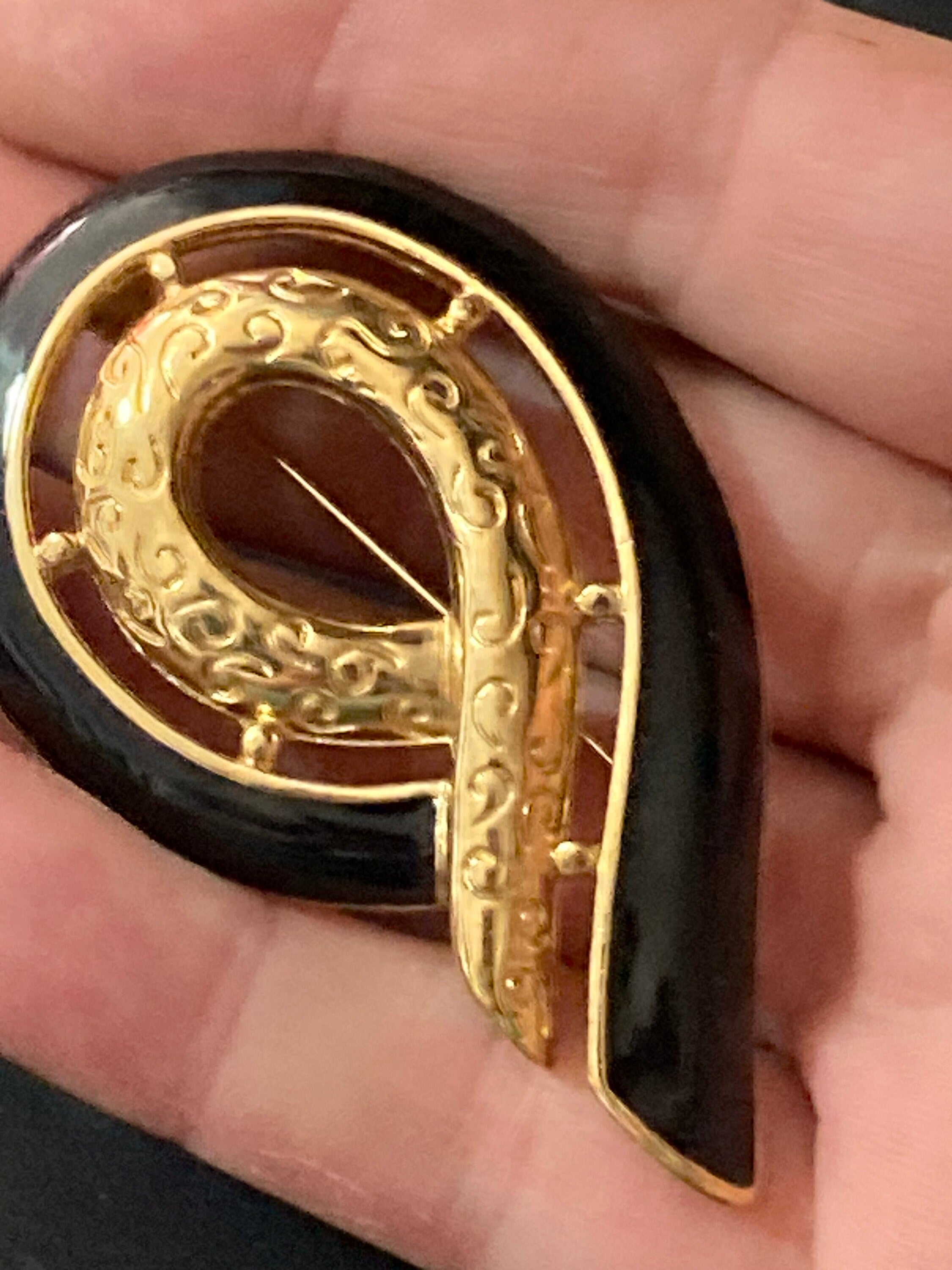 vintage modernist gold tone brooch swirl abstract black enamel