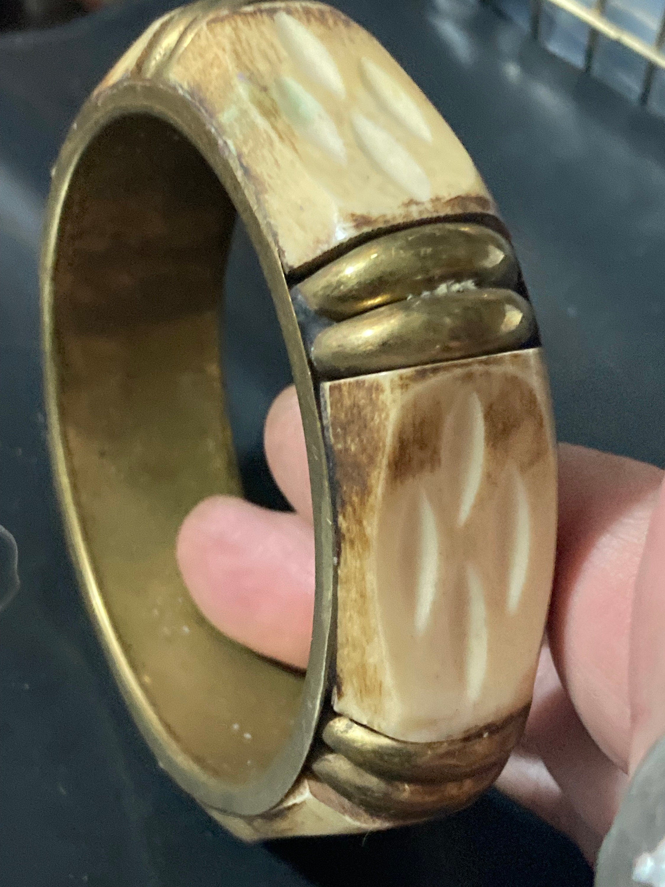 Retro gold tone faux bone acrylic brass wide cuff bangle