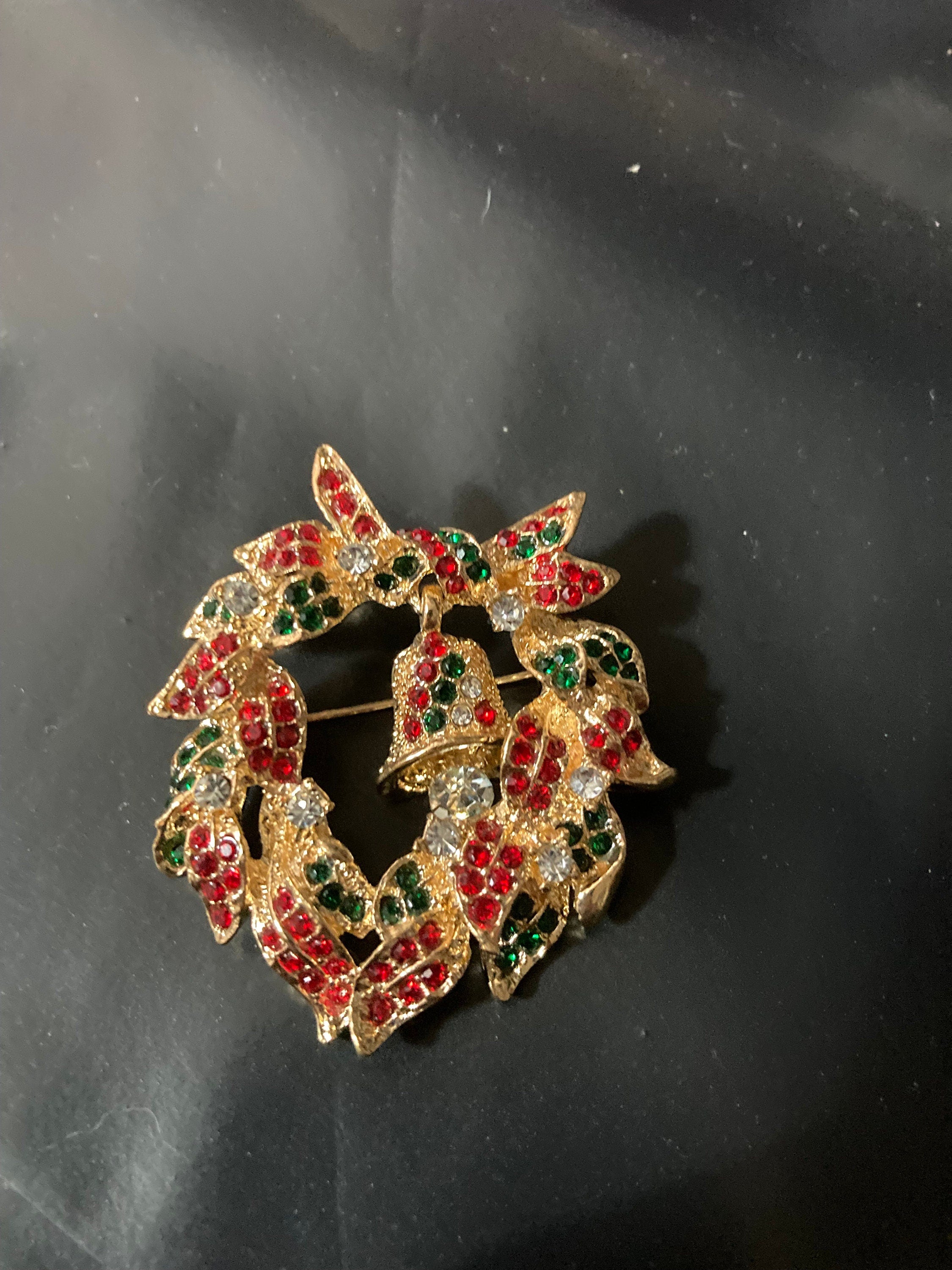 Retro Gold Tone and coloured diamanté rhinestone paste Christmas Wreath and hanging bell Brooch
