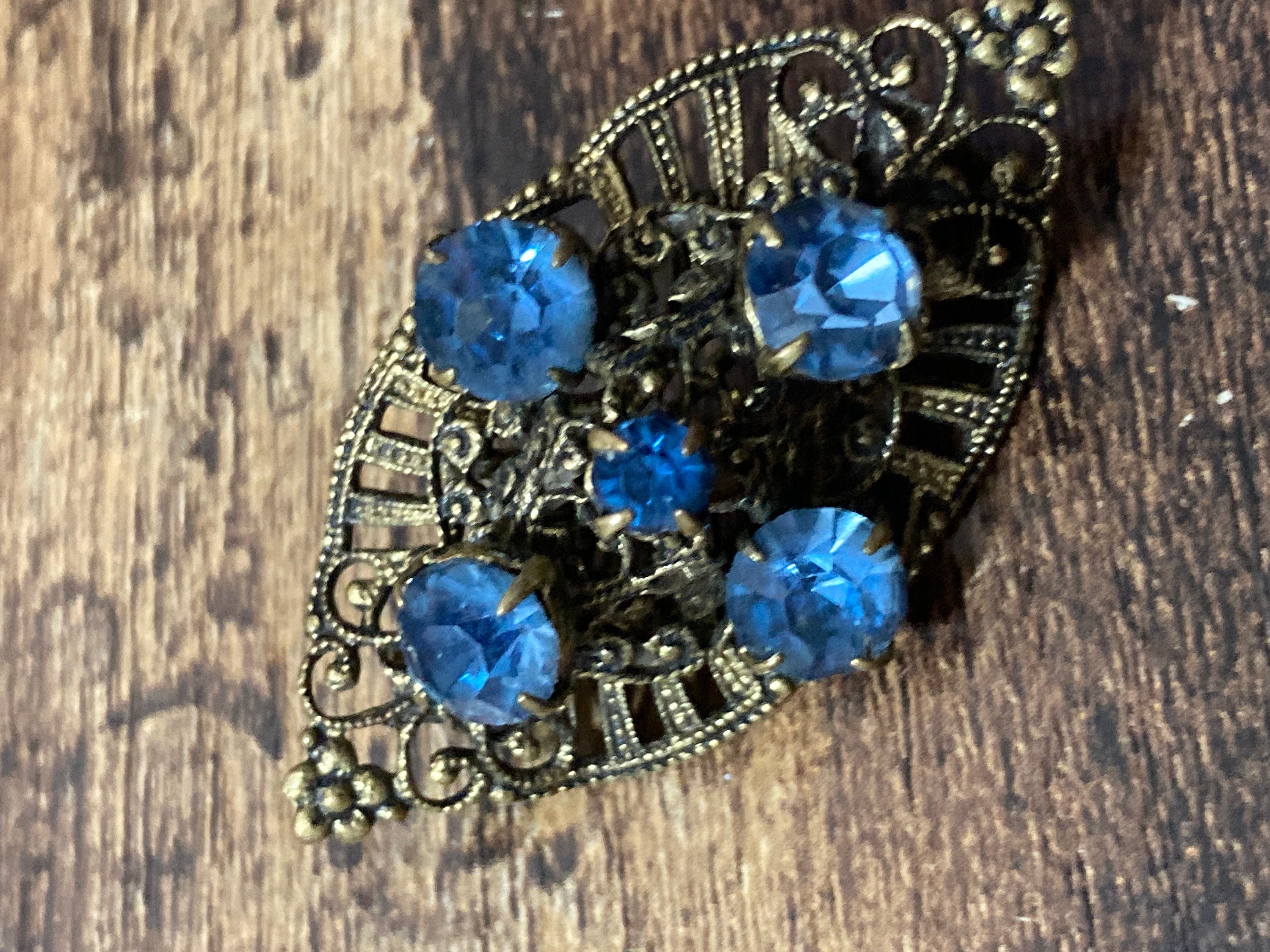 vintage Czech brass filigree sapphire blue glass  rhinestone diamanté brooch