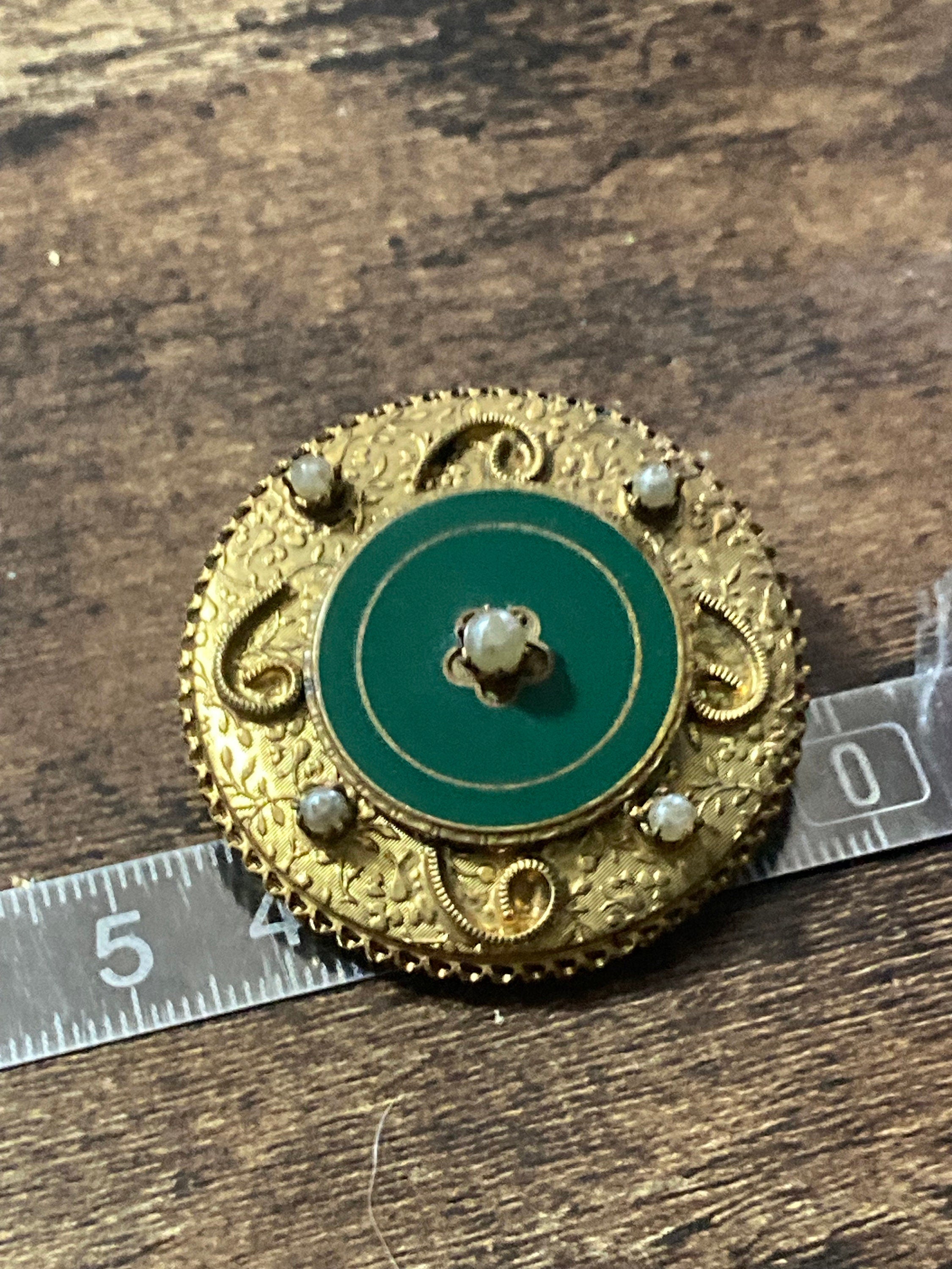 vintage modernist textured Gold tone green enamel abstract faux pearl Etruscan round brooch