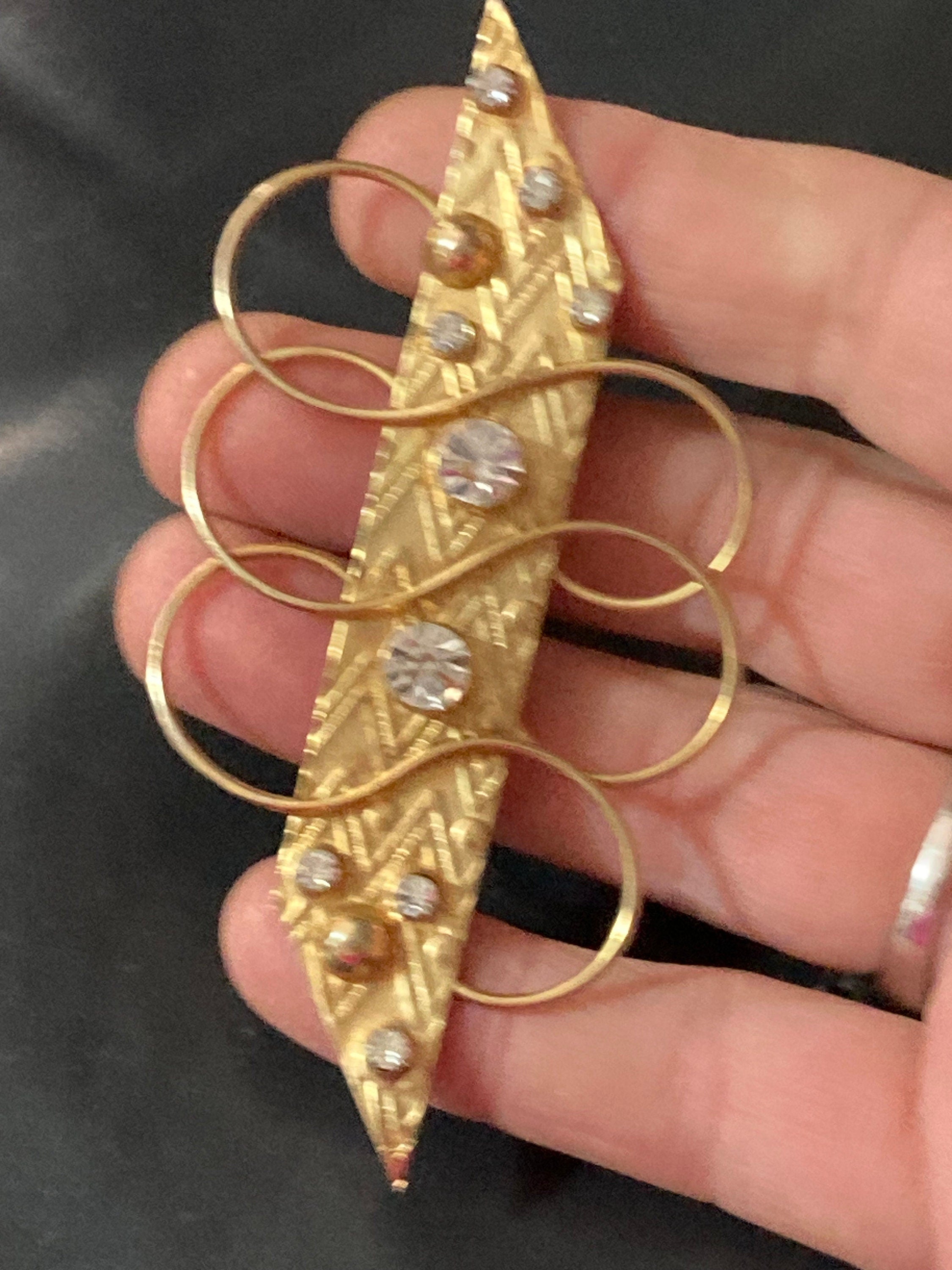 10cm oversized gold tone modernist bar brooch with clear diamanté stones