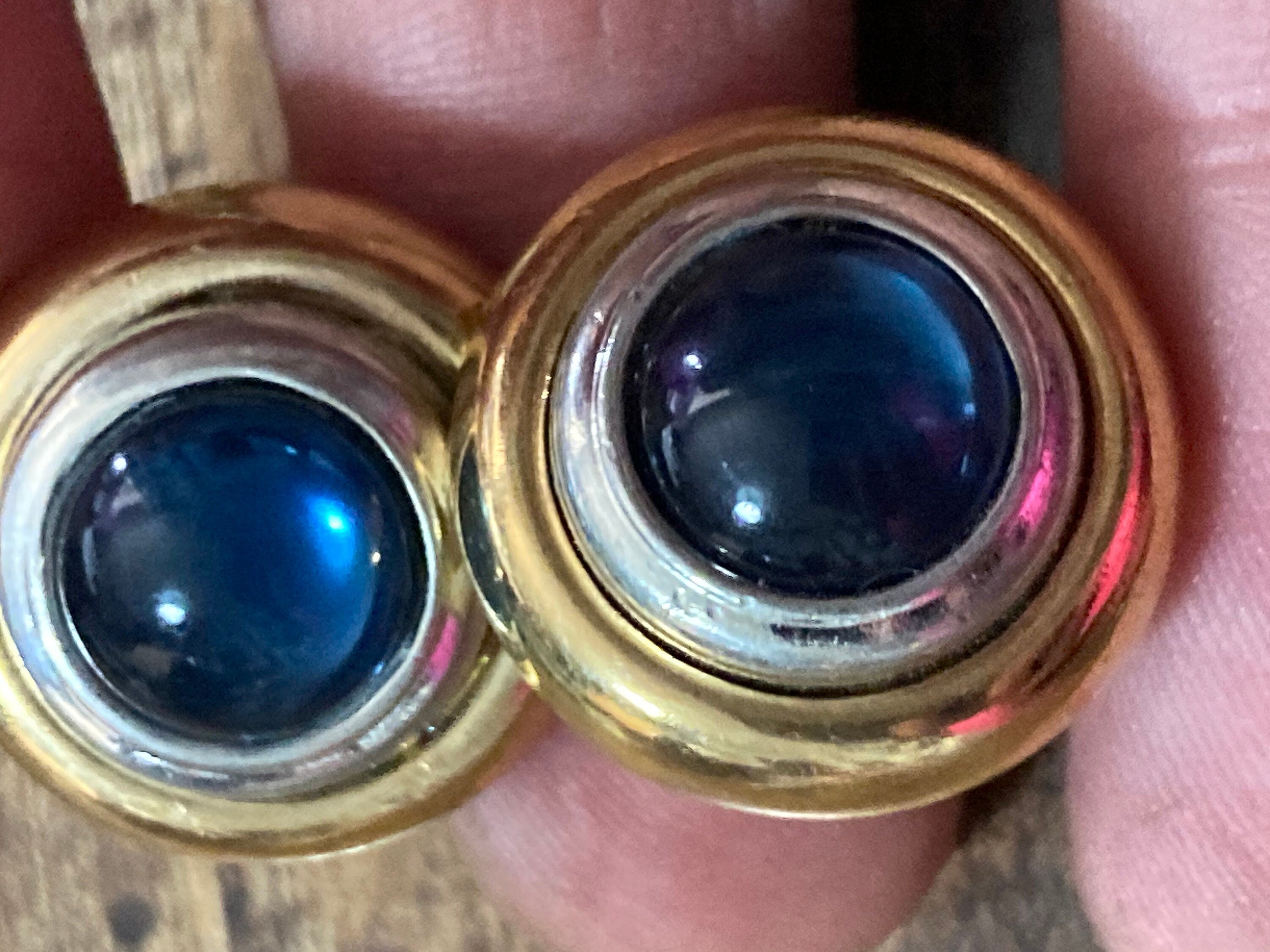 Vintage silver & gold tone blue glass gripoix style cabochon clip on earrings