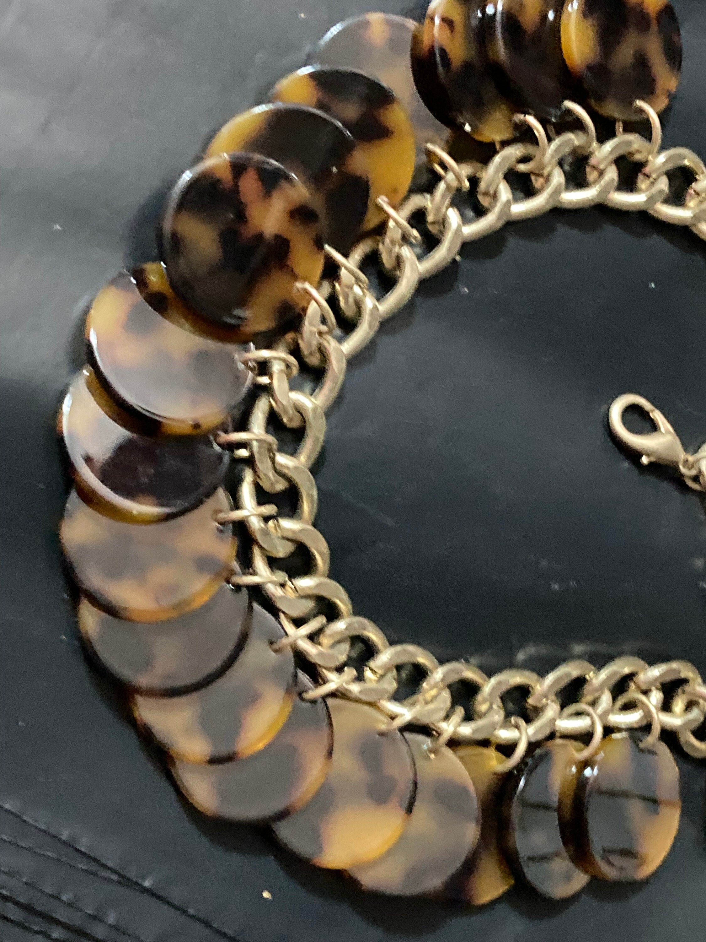 Chunky gold tone faux tortoiseshell disc collar necklace