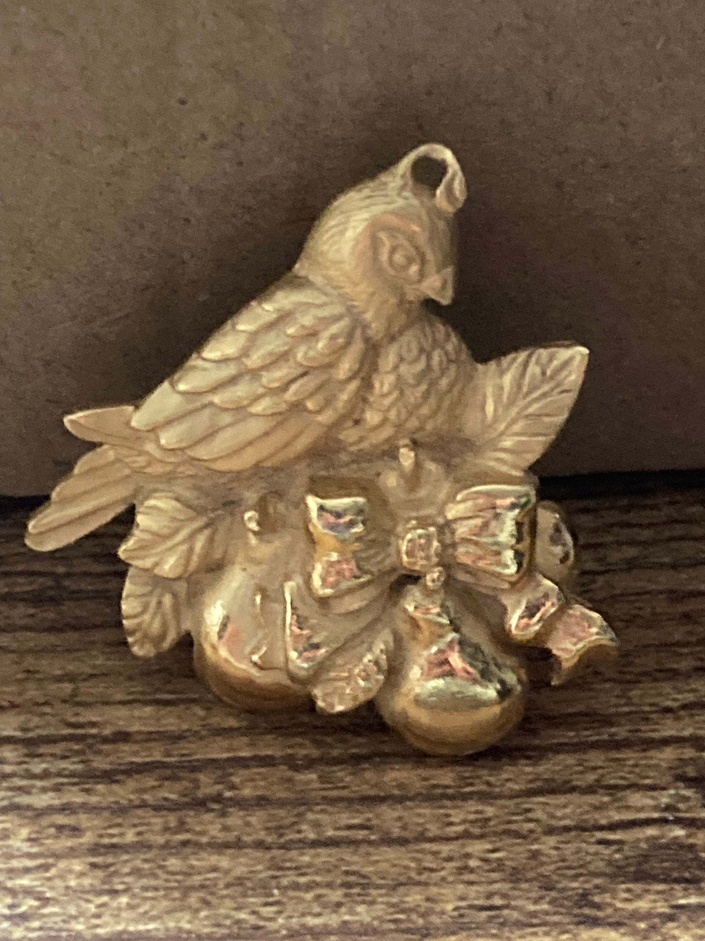 vintage signed RR Robyn Rush USA gold tone Christmas partridge in a pear tree Brooch