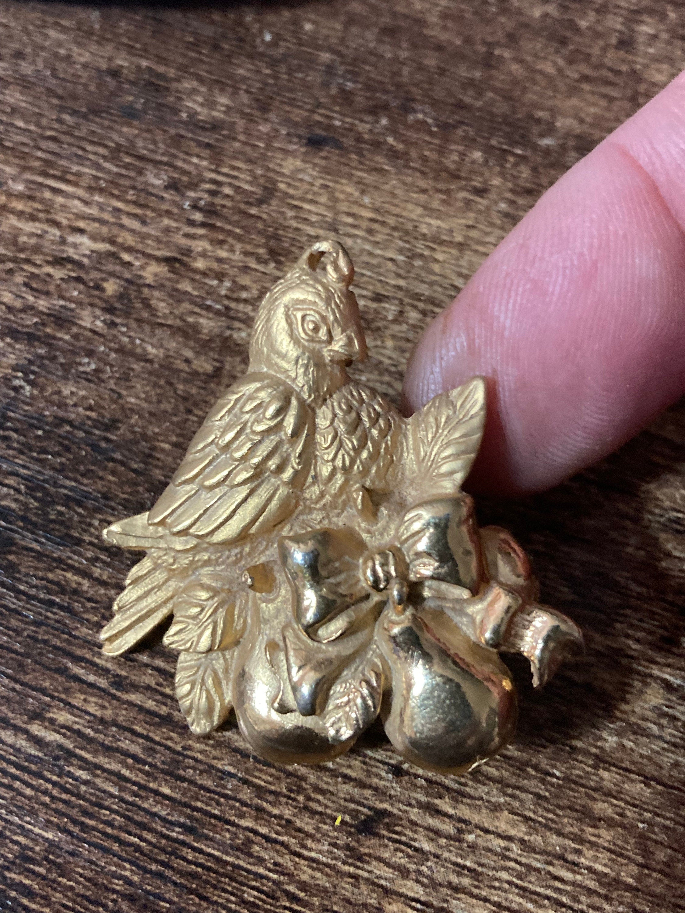 vintage signed RR Robyn Rush USA gold tone Christmas partridge in a pear tree Brooch