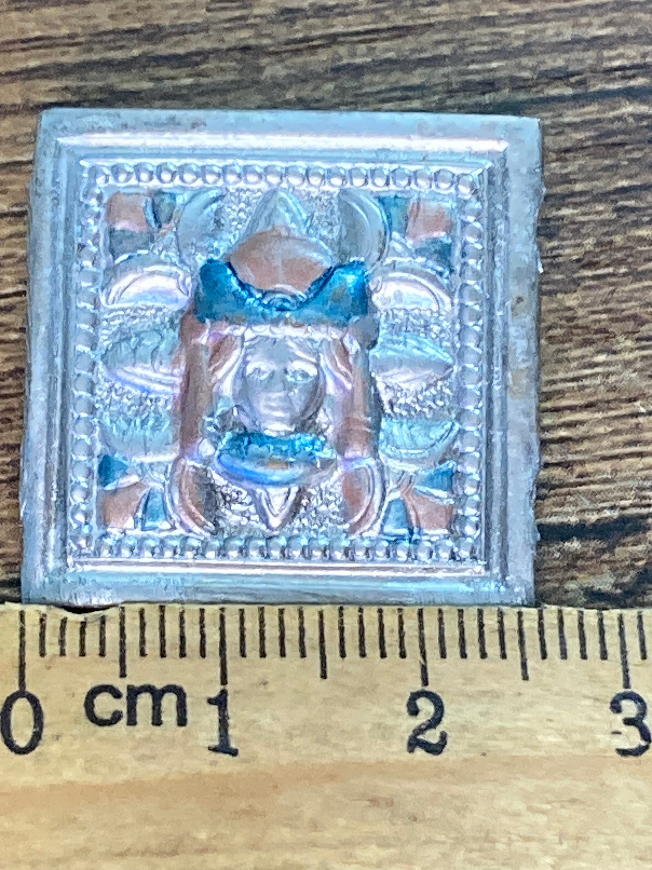 Small square are silver tone lady ladies face brooch 2cm blue pink