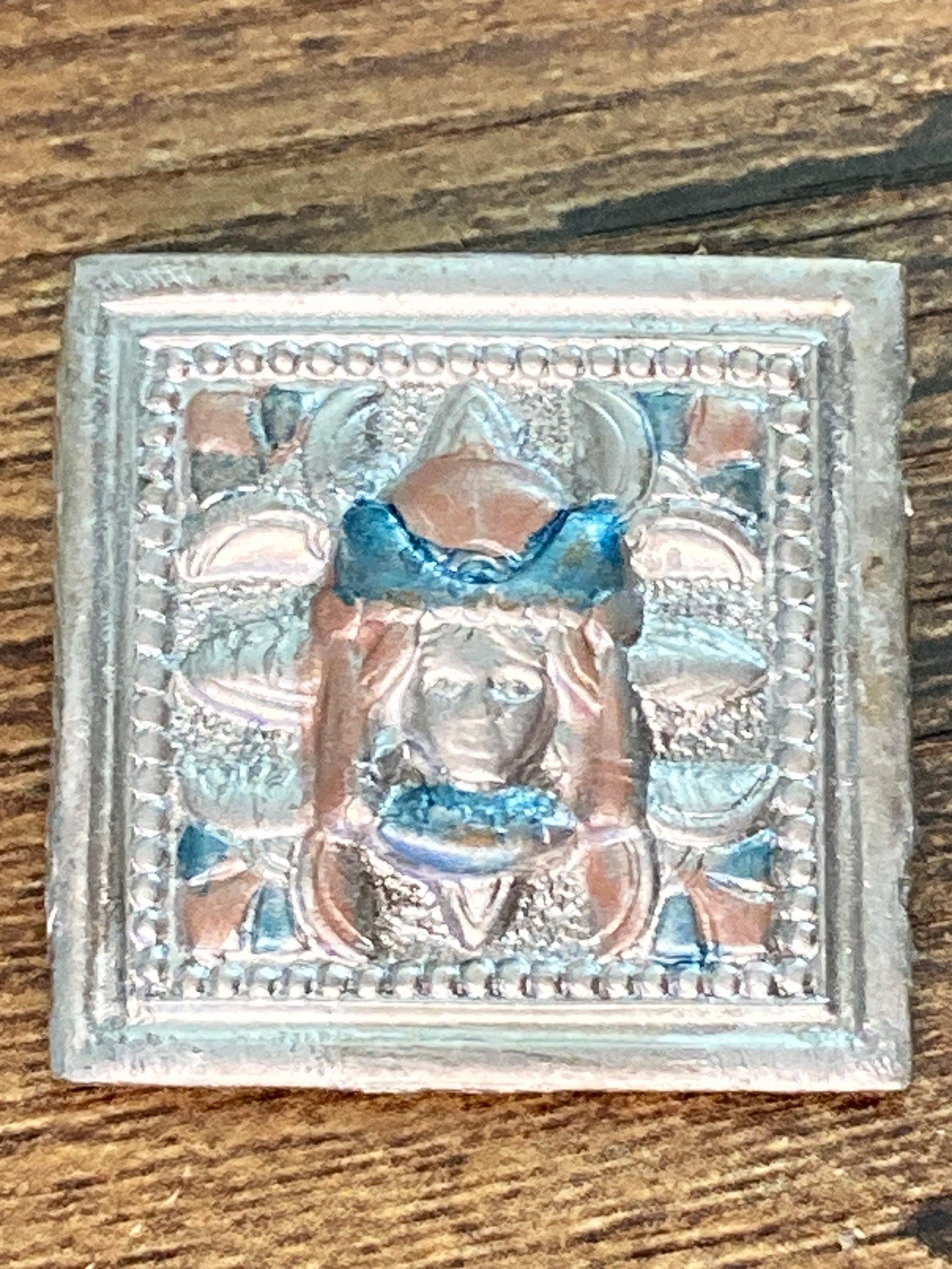 Small square are silver tone lady ladies face brooch 2cm blue pink