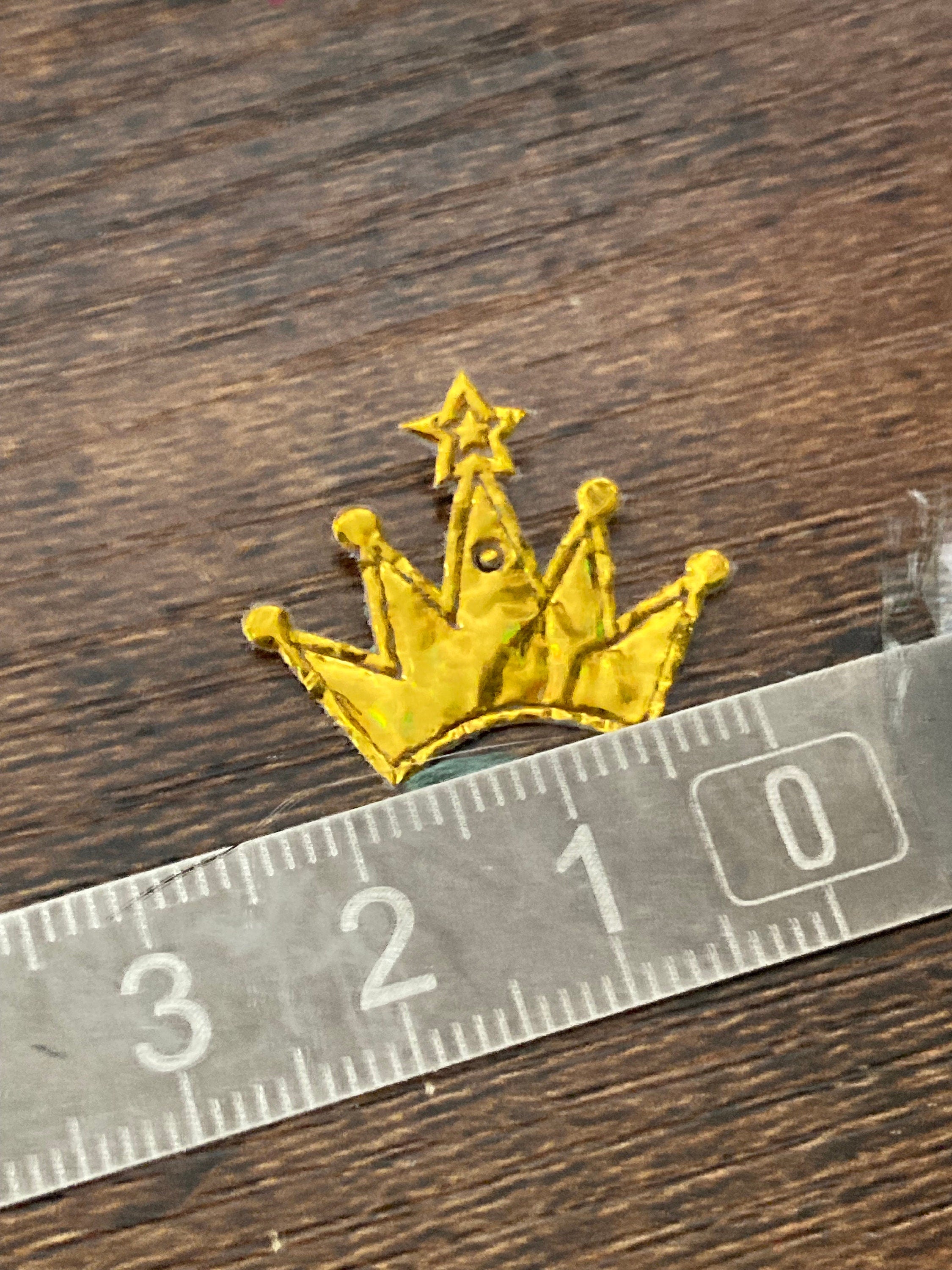 Pack 100 small paper christmas cracker craft decorations choice of crowns or holly