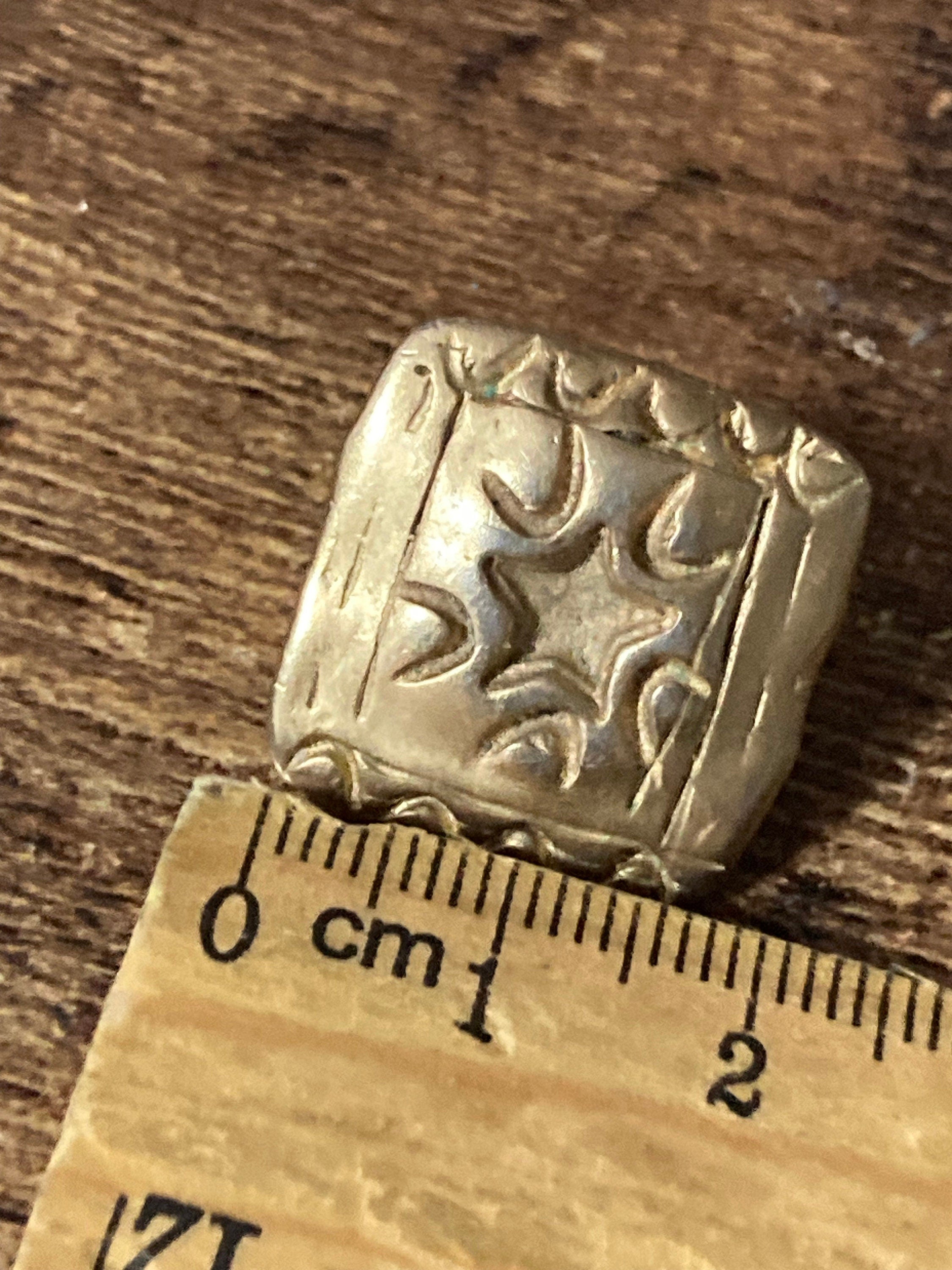 clip on stud earrings gold tone metal squares with star detail