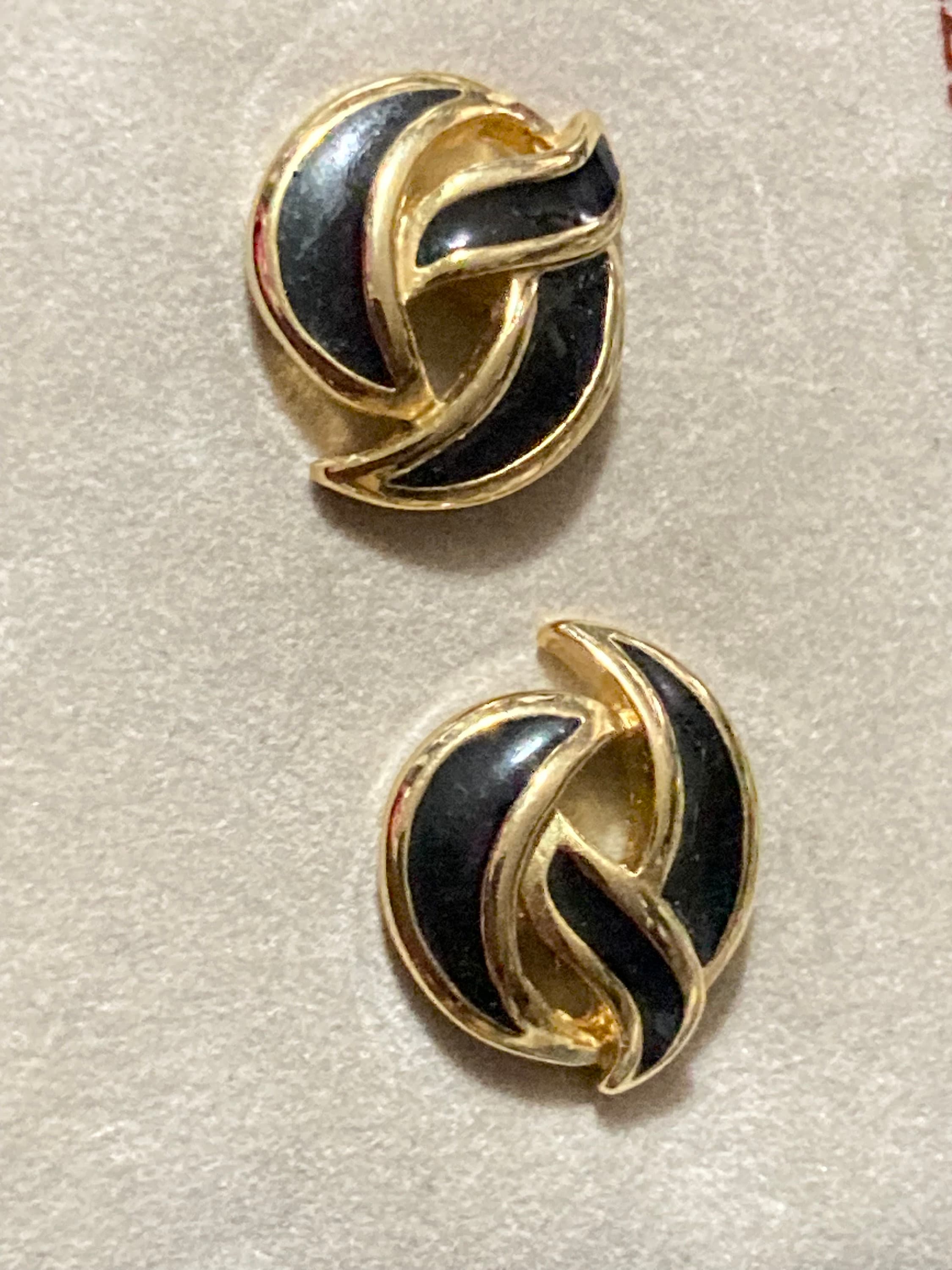 Designer Soliel black enamel pair small stud earrings pierced Vintage Gold tone