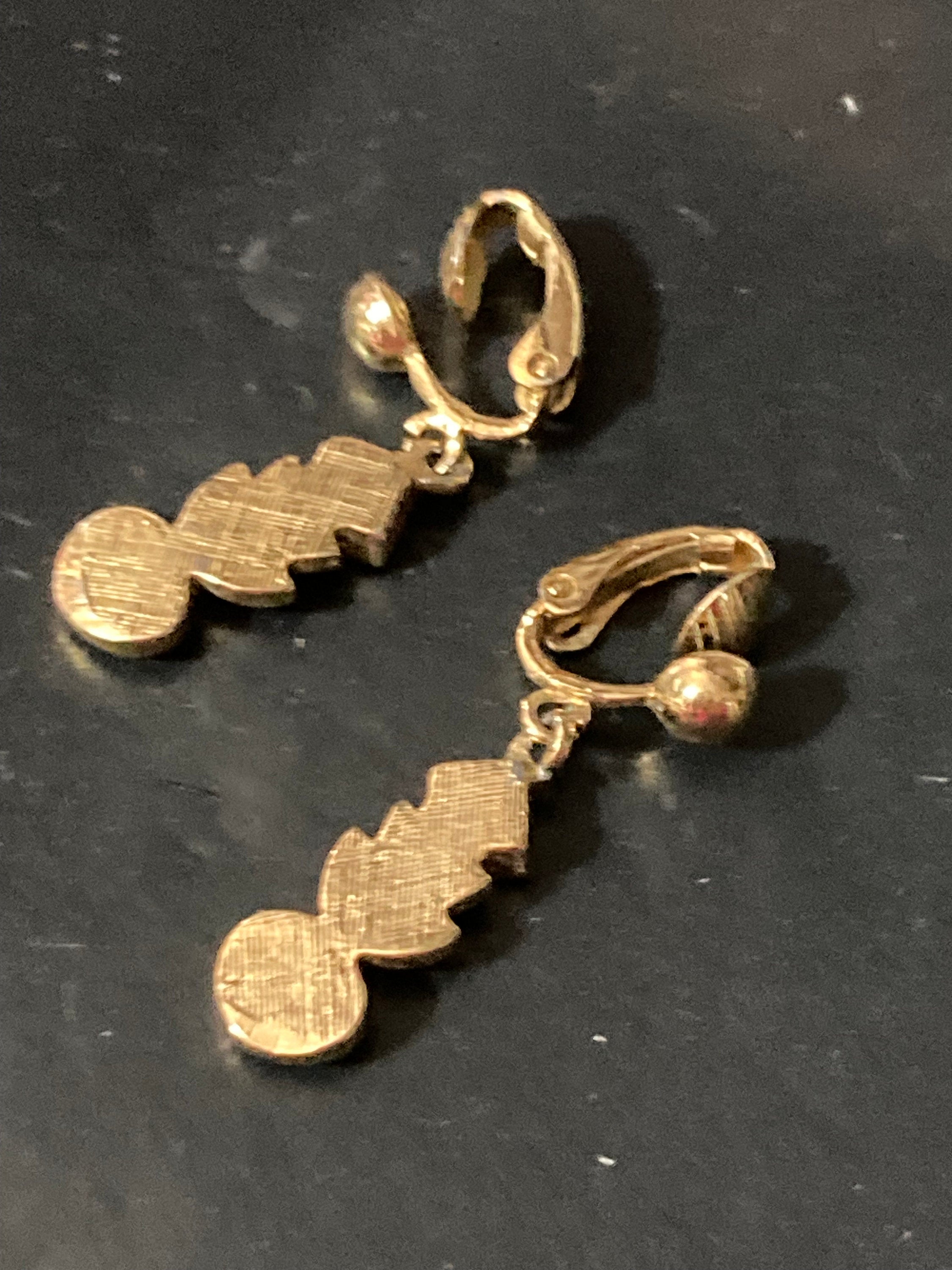 Dainty clip on Ruby red and clear diamanté dangly earrings gold tone 80s