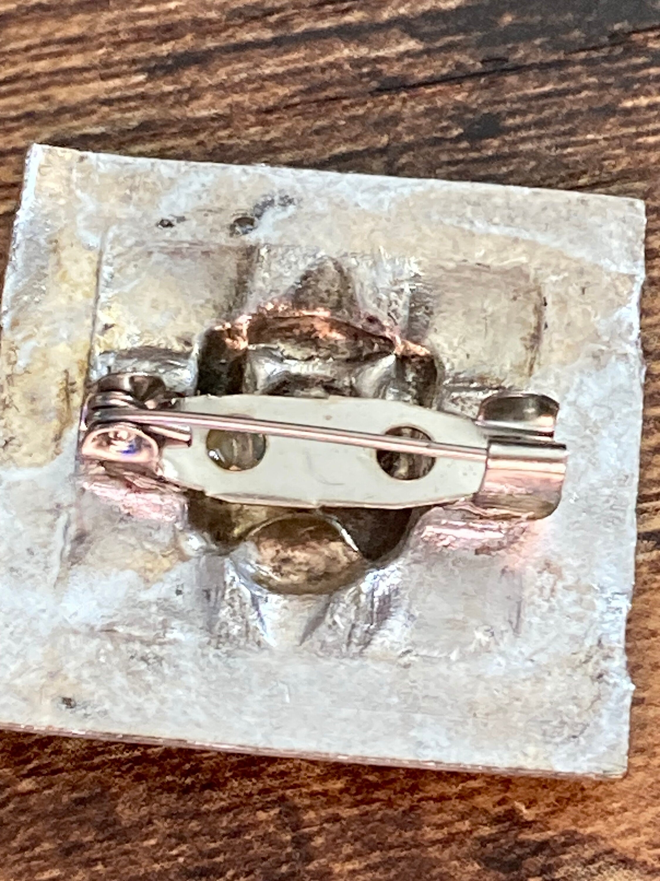 Small square are silver tone lady ladies face brooch 2cm blue pink