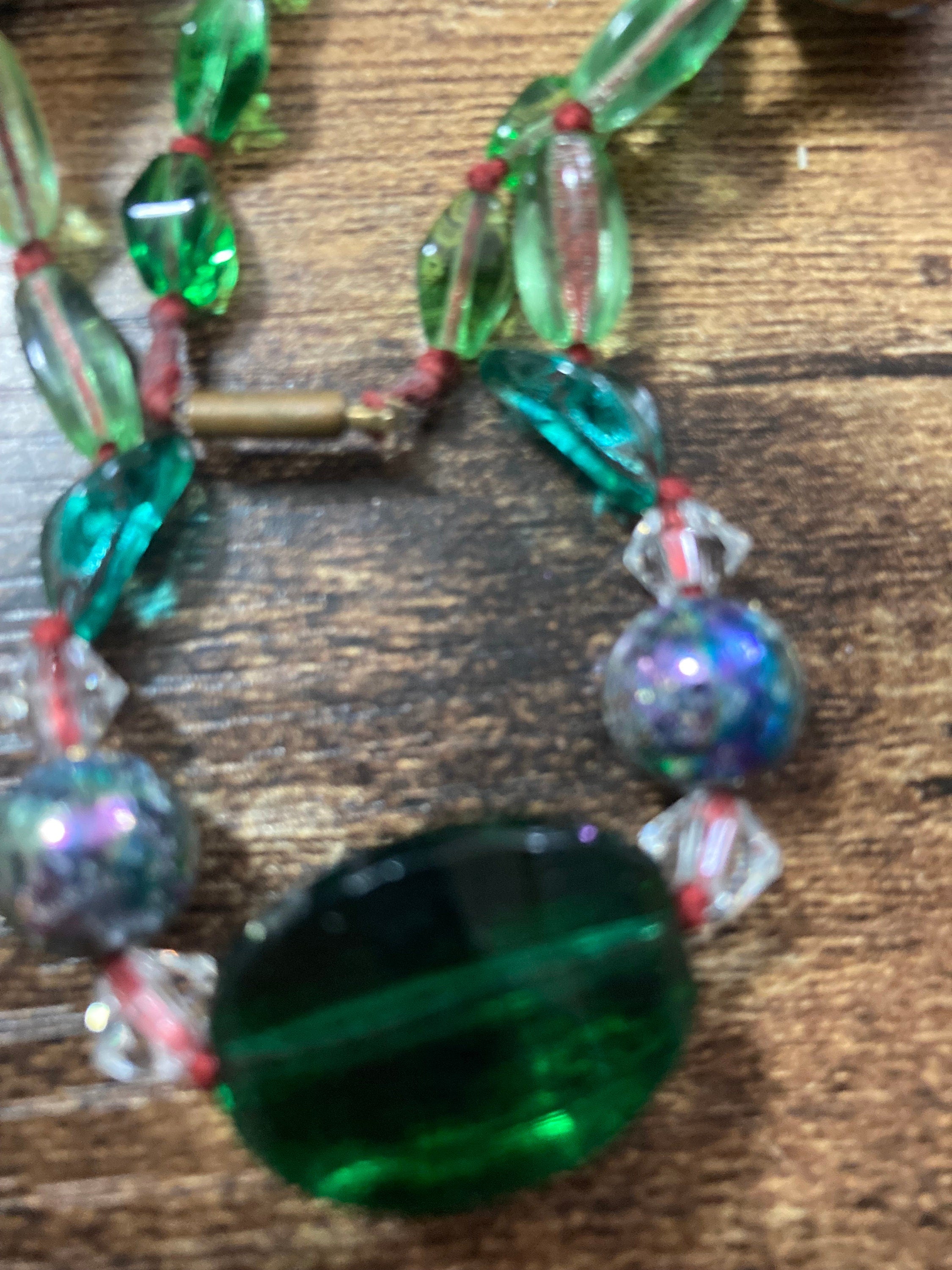 art Deco Czech glass and crystal emerald green 72cm wedding cake beads Necklace Antique 1920s