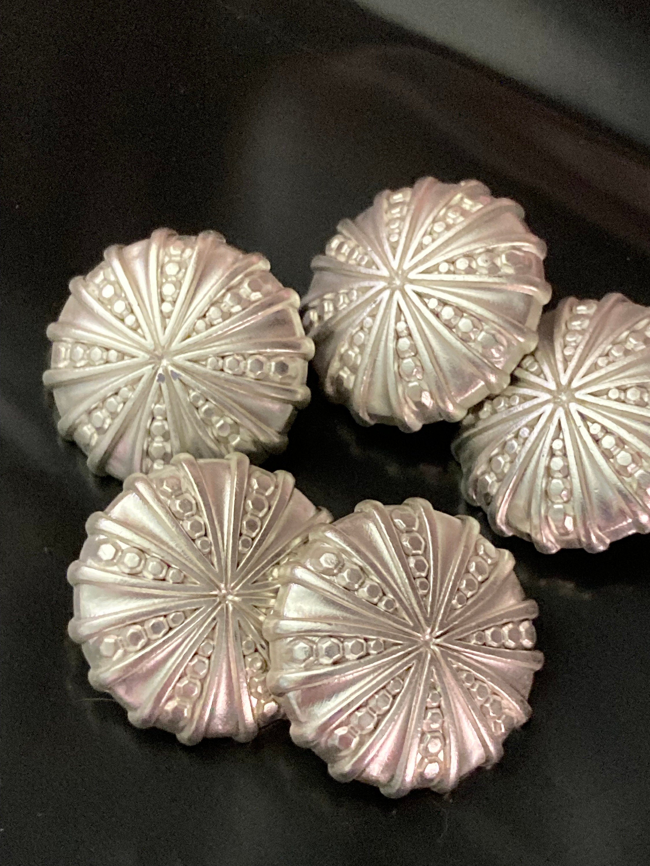 Pack 5 20mm Matt silver tone Sea urchin nautical buttons with metal shank