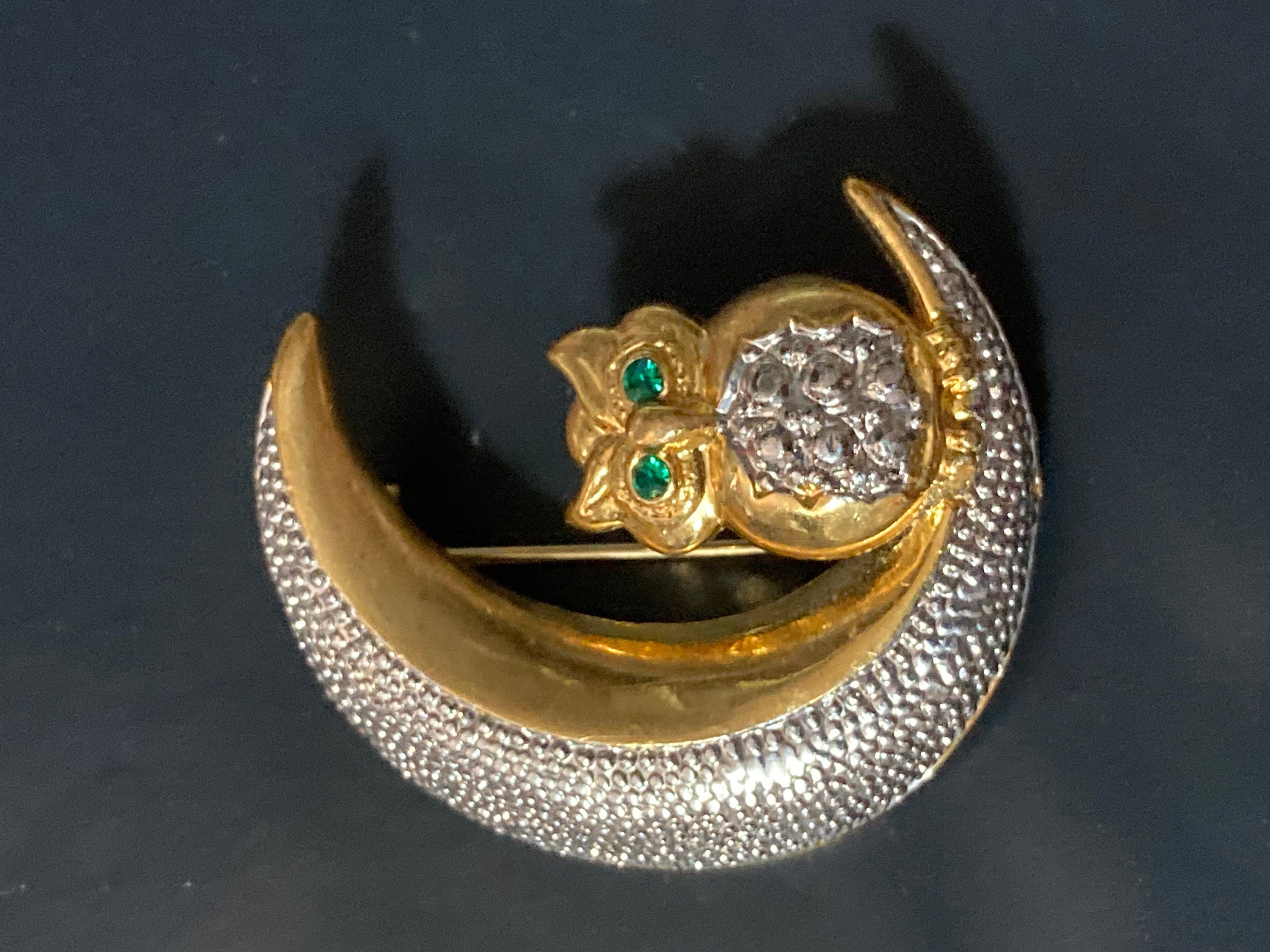 Retro owl on a crescent moon diamanté crystal brooch emerald eyes silver and gold tone
