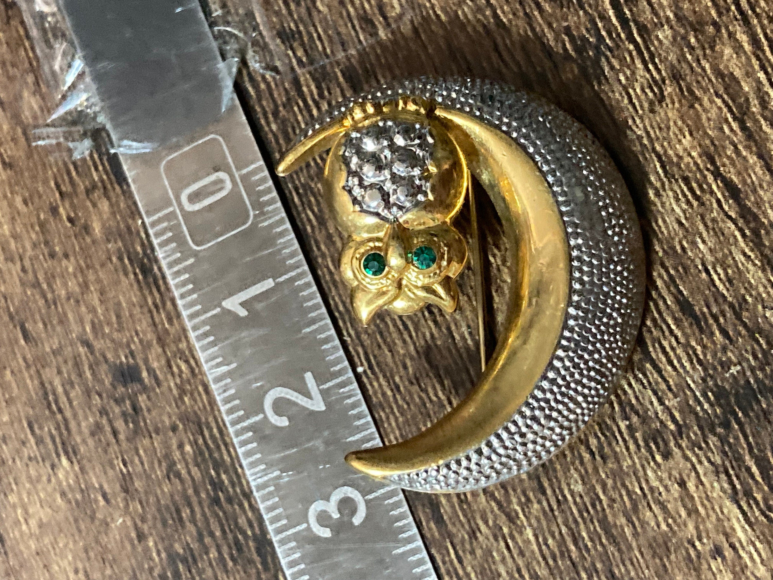 Retro owl on a crescent moon diamanté crystal brooch emerald eyes silver and gold tone