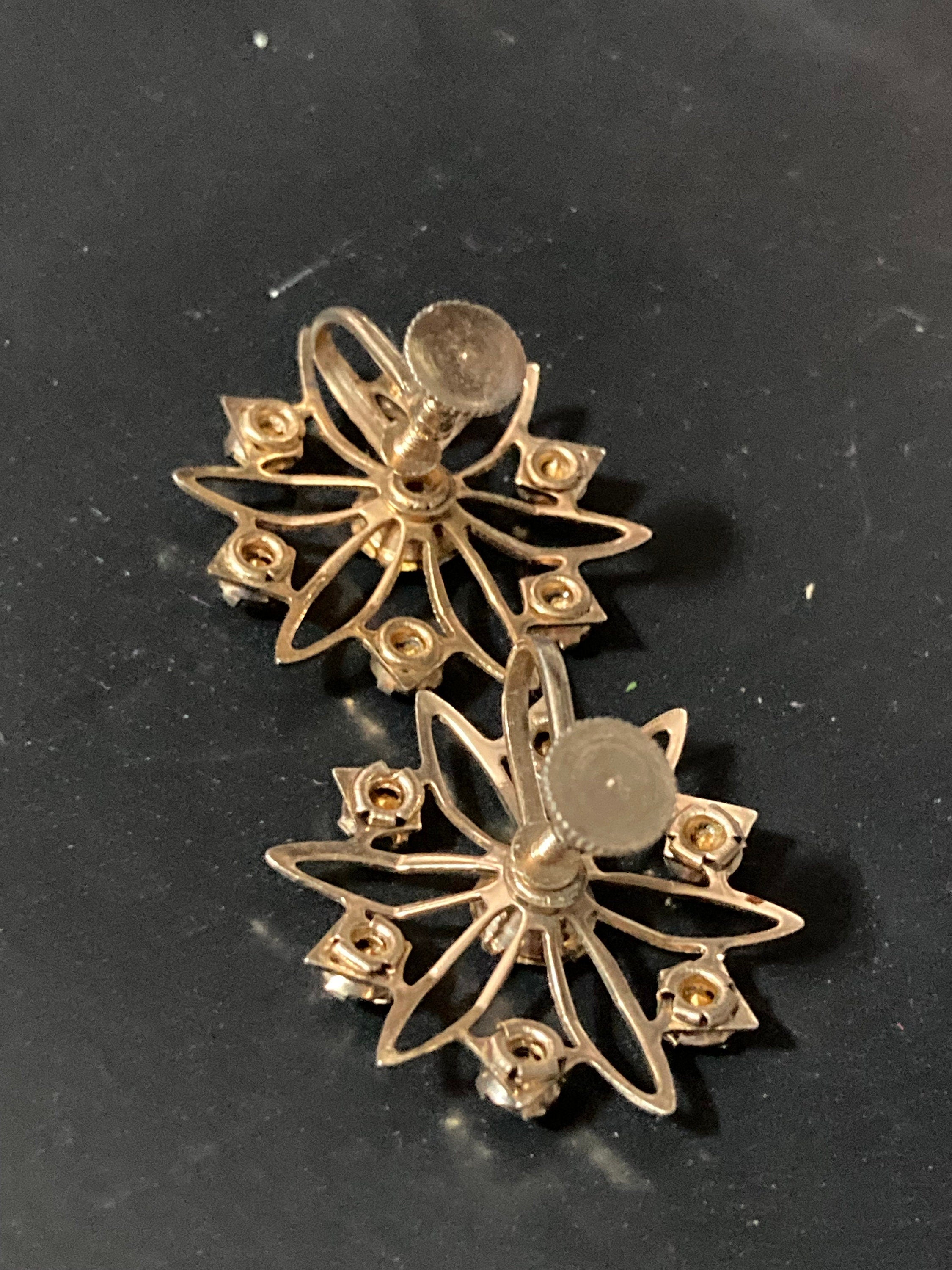 Vintage gold tone clear diamanté atomic Sputnik floral clip on earrings mid century