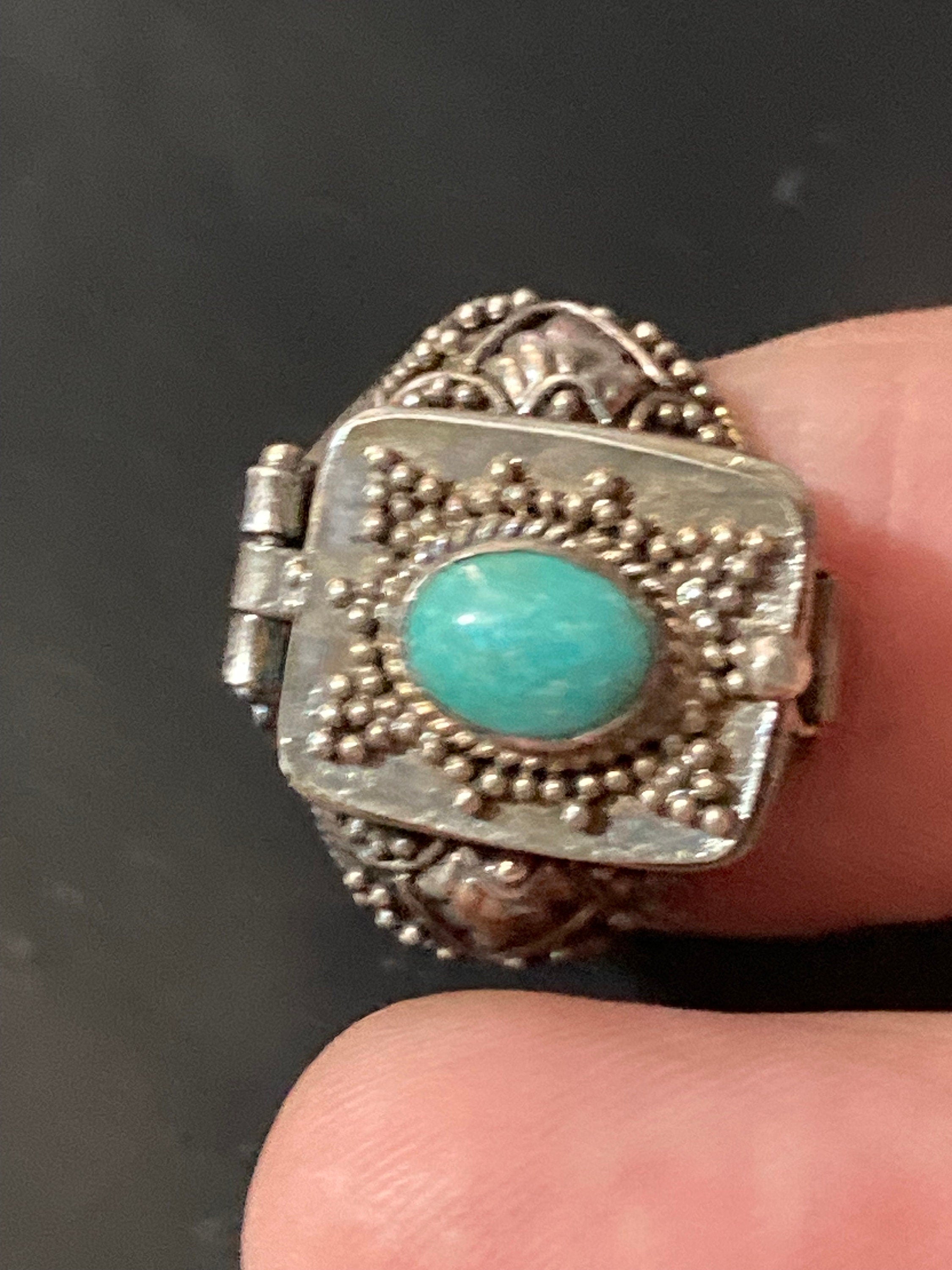 Vintage SIZE L 925 sterling silver and turquoise opening poison ring 5.5gram