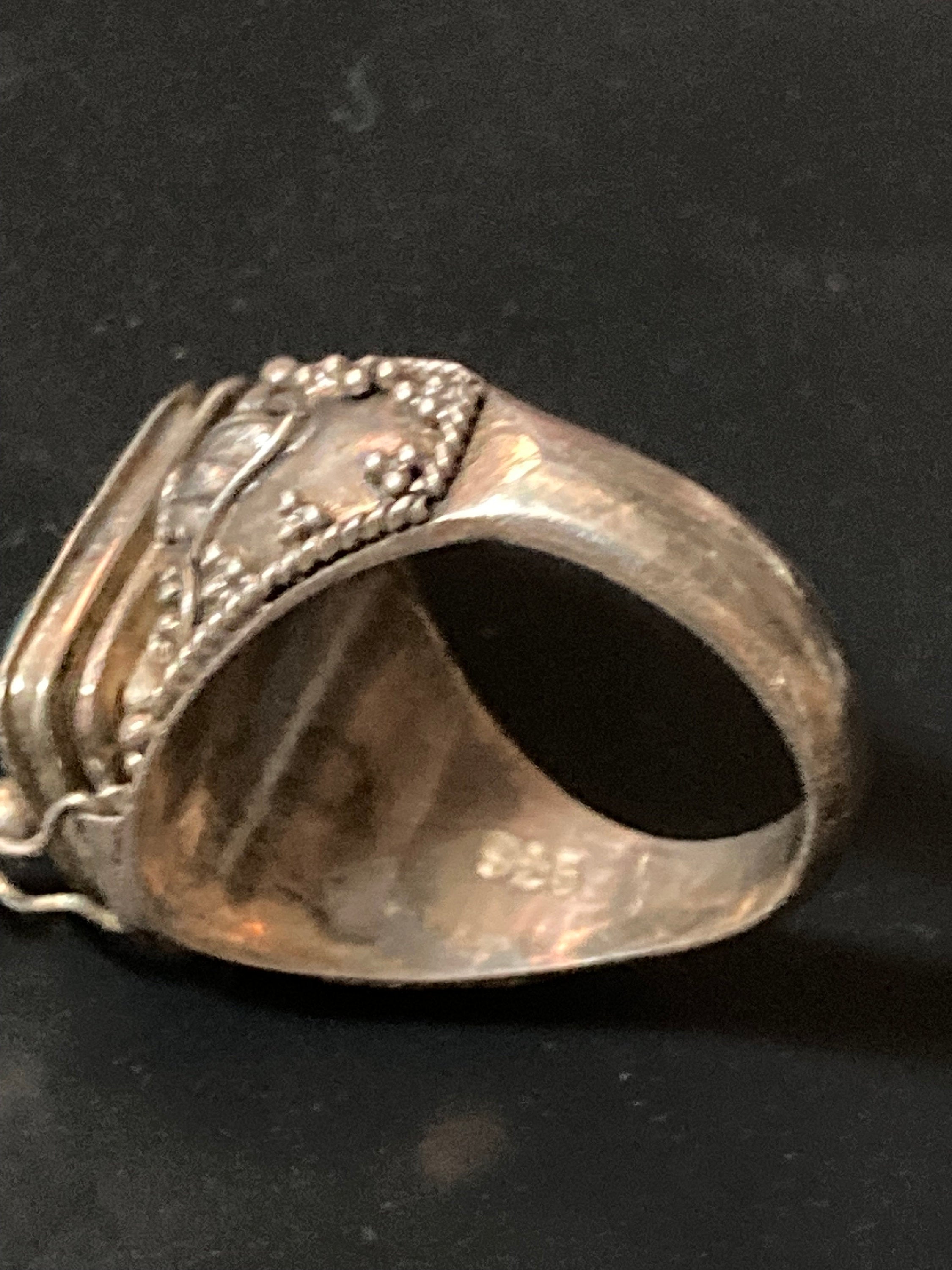 Vintage SIZE L 925 sterling silver and turquoise opening poison ring 5.5gram