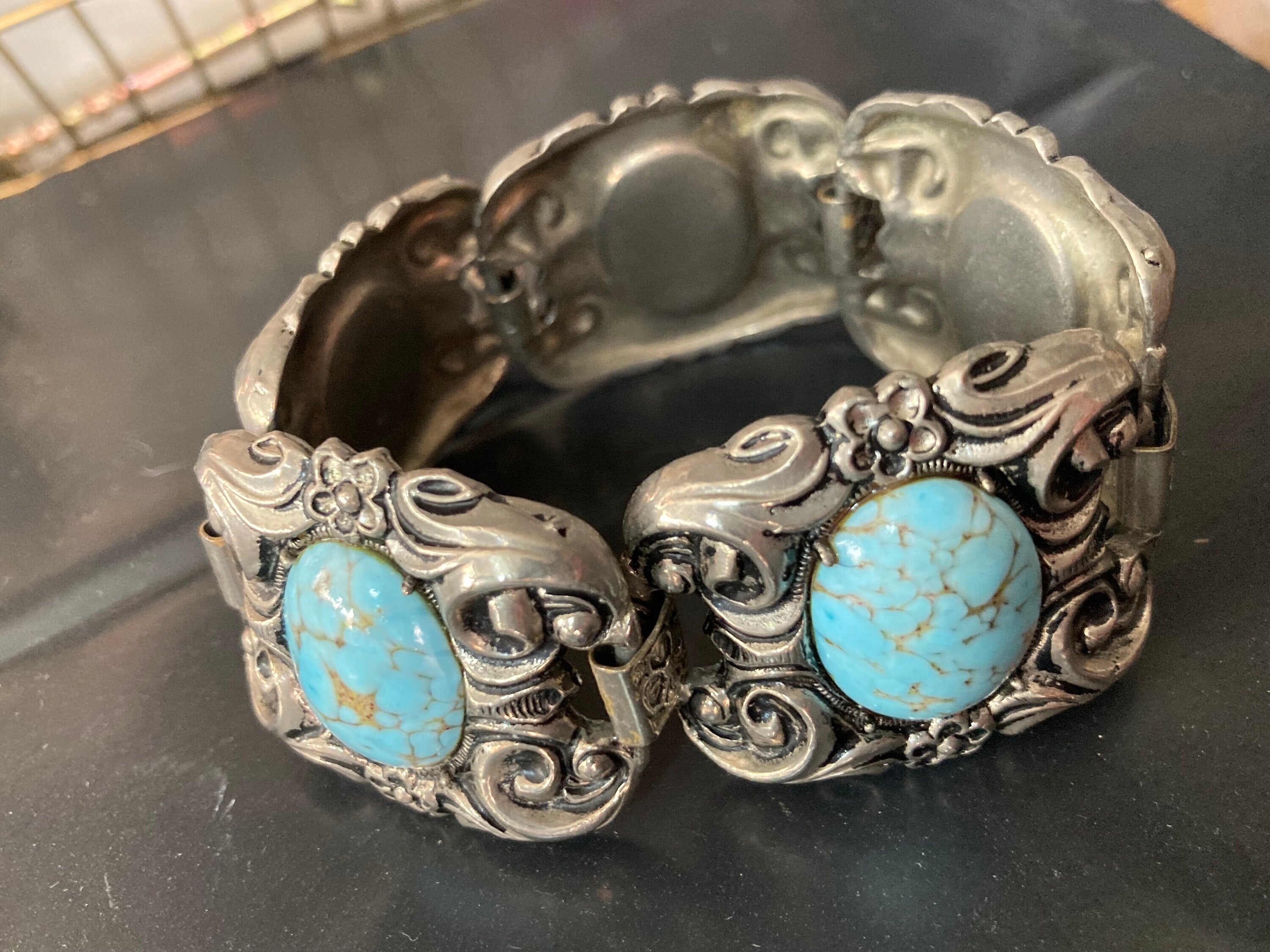 Vintage chunky faux turquoise cabochon panel link bracelet pressed metal