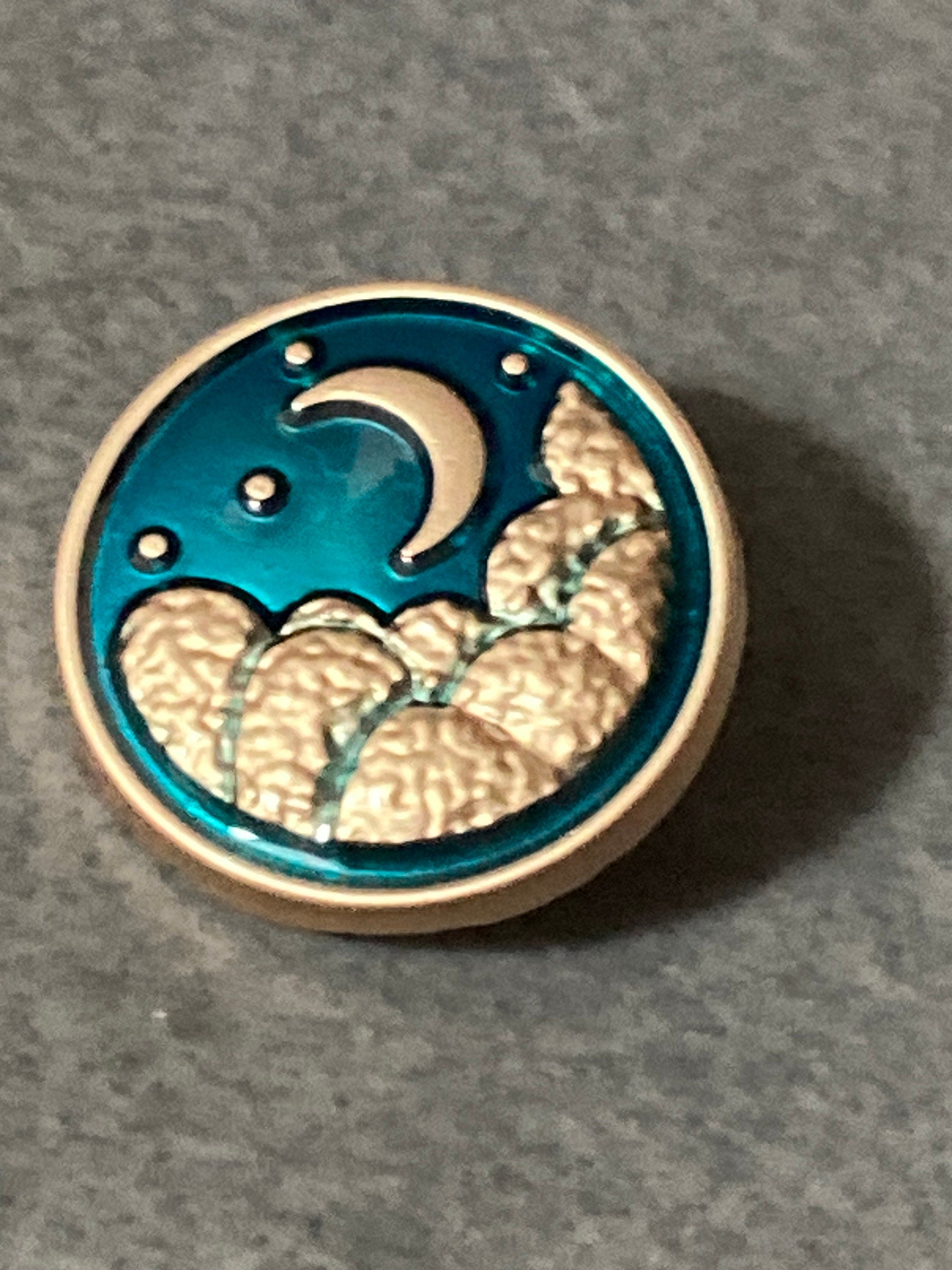 gold tone blue enamel star and moon buttons with metal shank, Pack 5 x 20mm