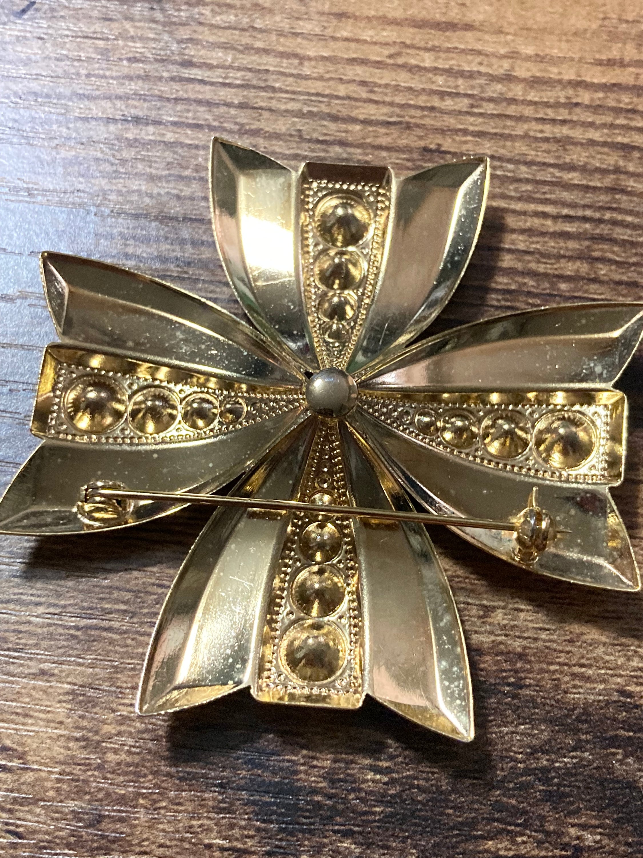 Vintage Gold Tone Maltese Cross Brooch: Black Diamanté & Faux Pearl