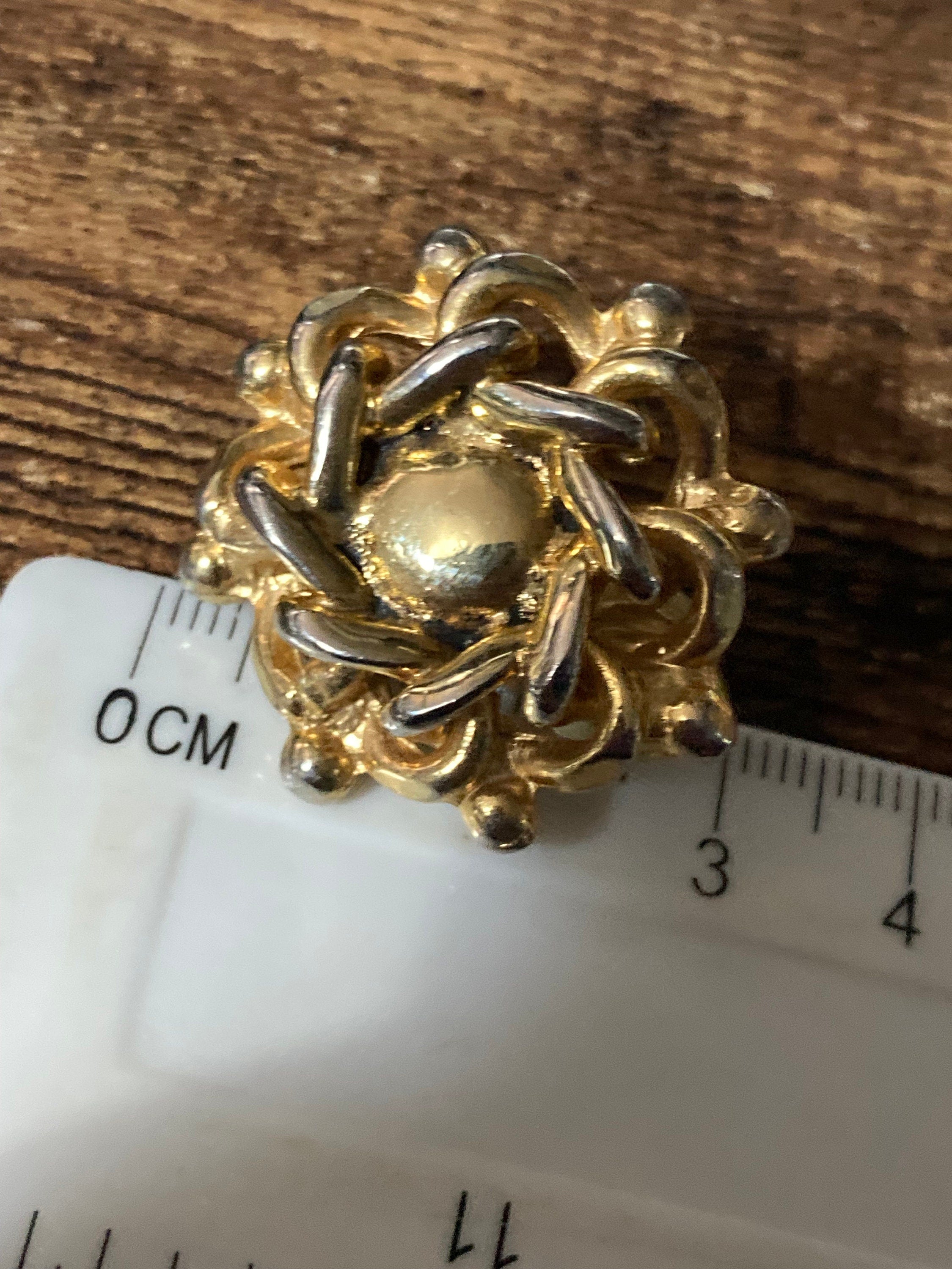oversized Vintage retro gold tone clip on earrings chunky brutalist studs