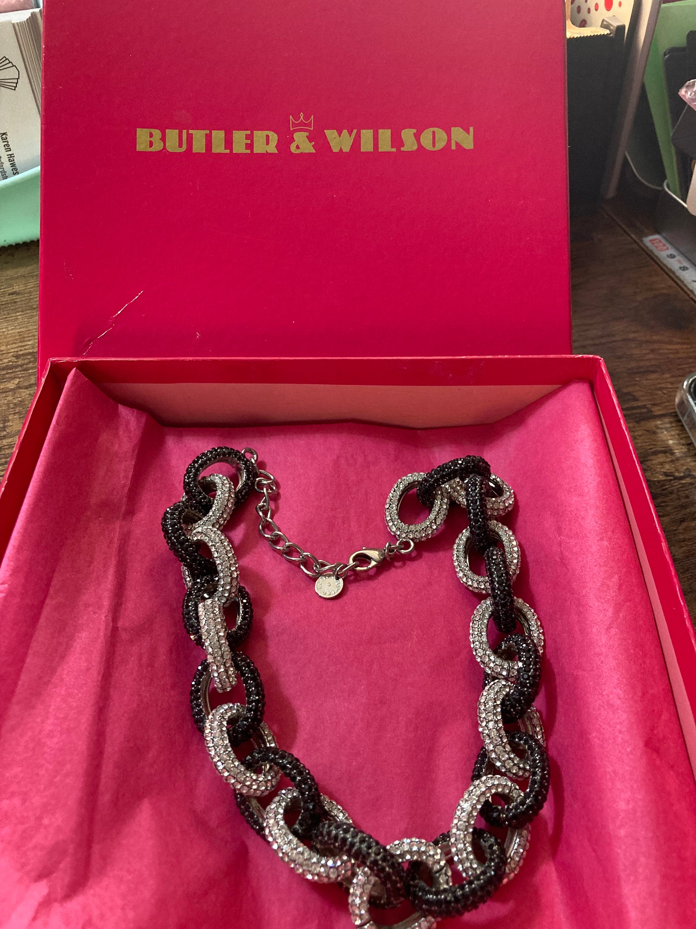 Signed butler and Wilson oversized black clear glass diamante rhinestone chain link pave necklace adjustable length