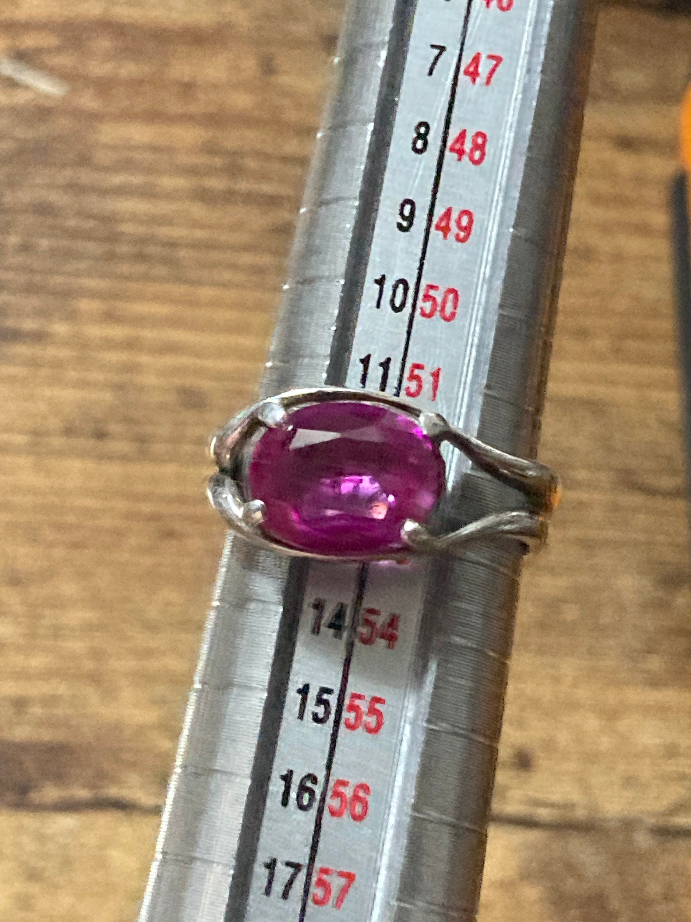 925 sterling silver bright pink gem set diamanté dress ring size M 4.5 grams modernist SQUARE design