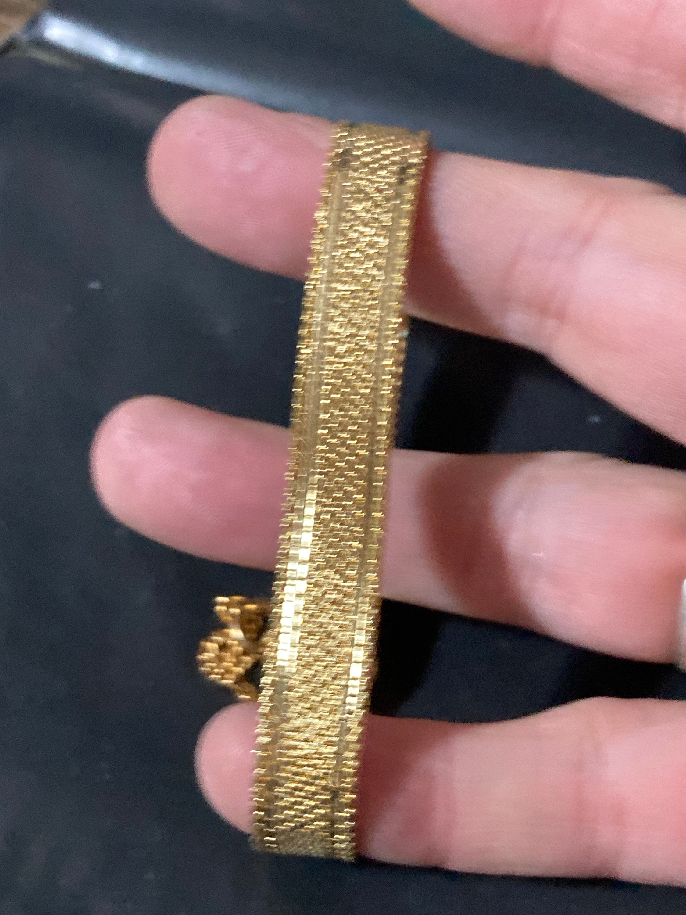 True Vintage pristine gold plated wide mesh flat link bangle bracelet 19 x 1cm old shop stock