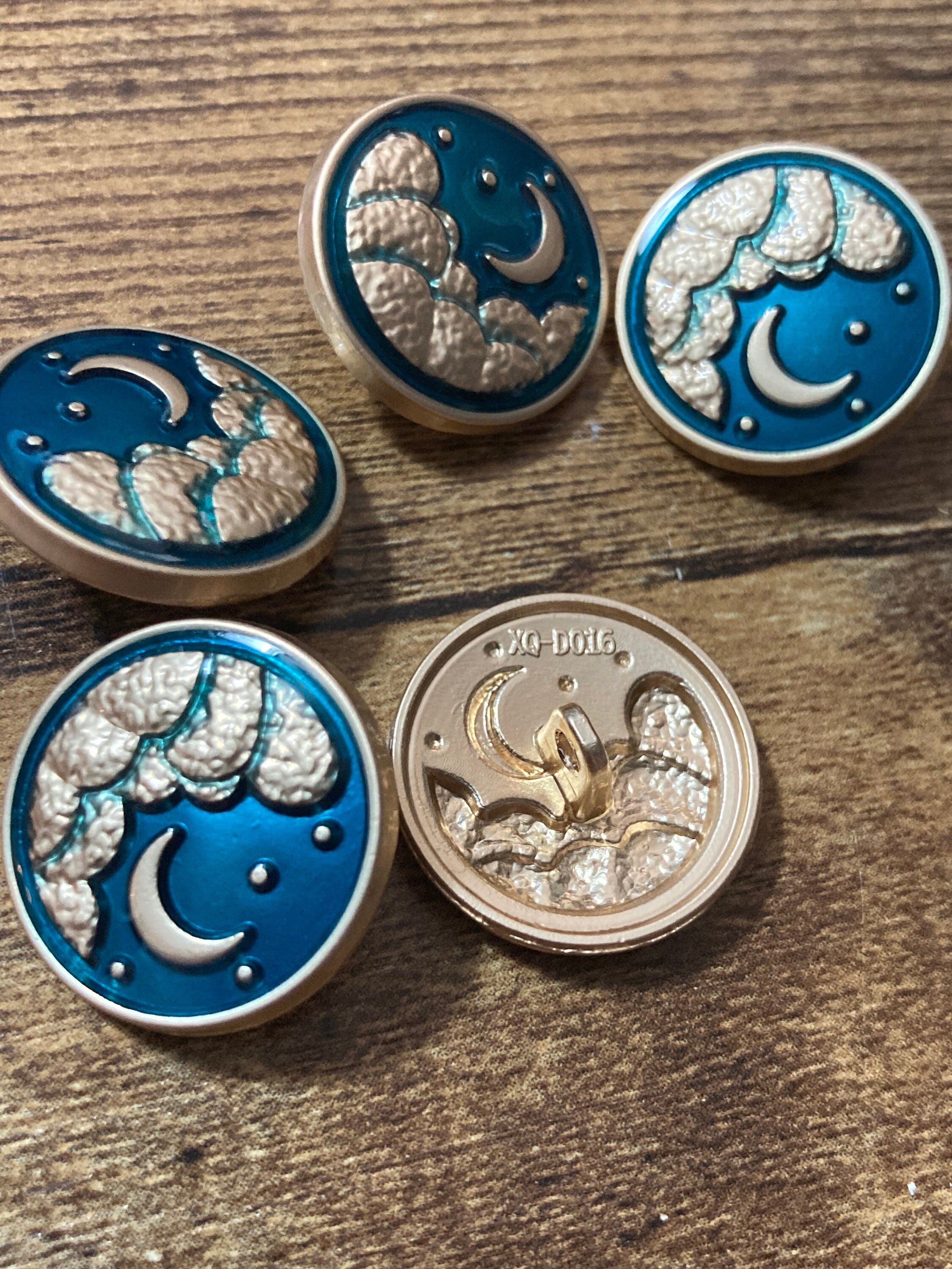 gold tone blue enamel star and moon buttons with metal shank, Pack 5 x 20mm