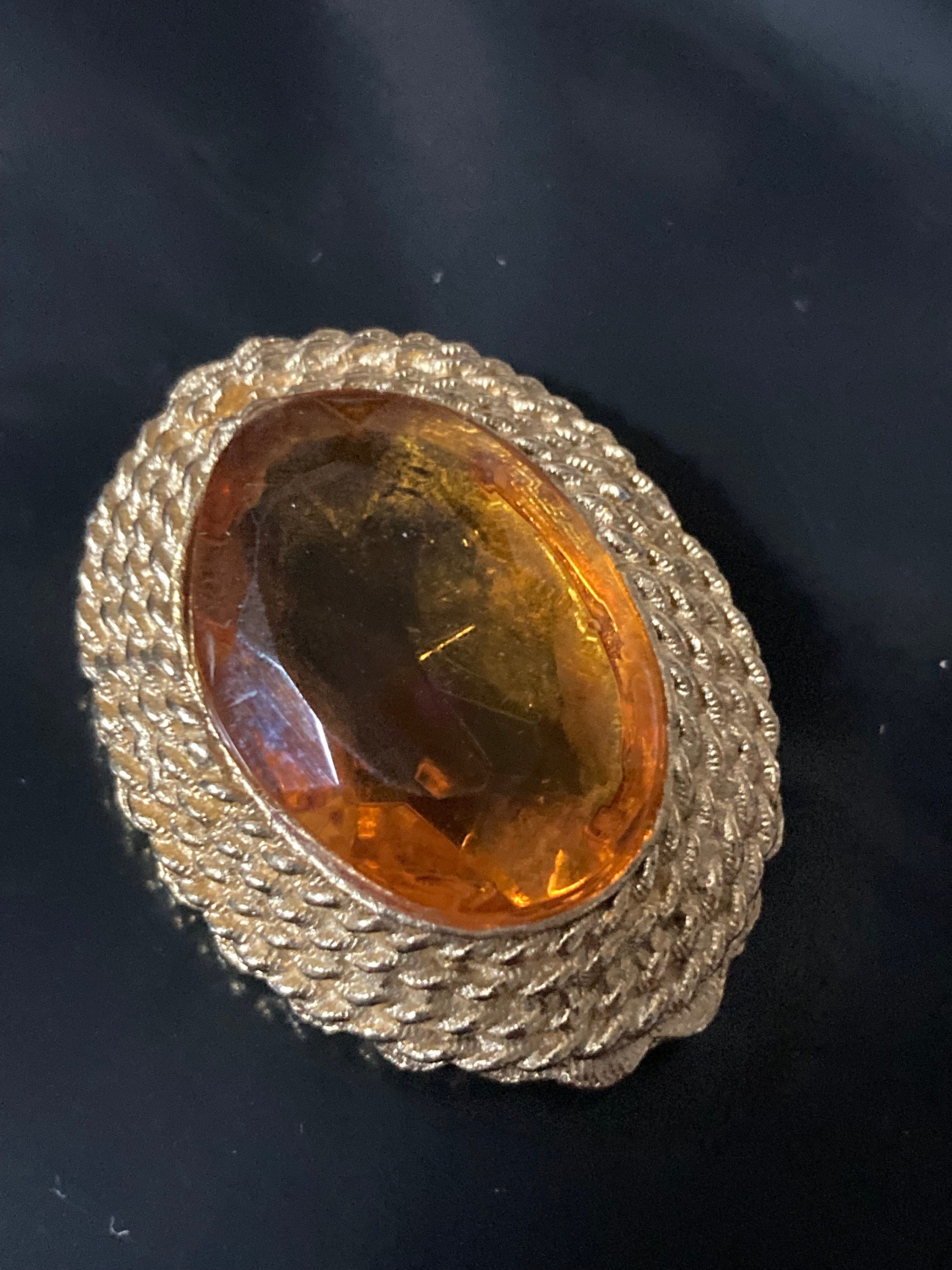 vintage brutalist style Rope edge brooch large orange brown glass