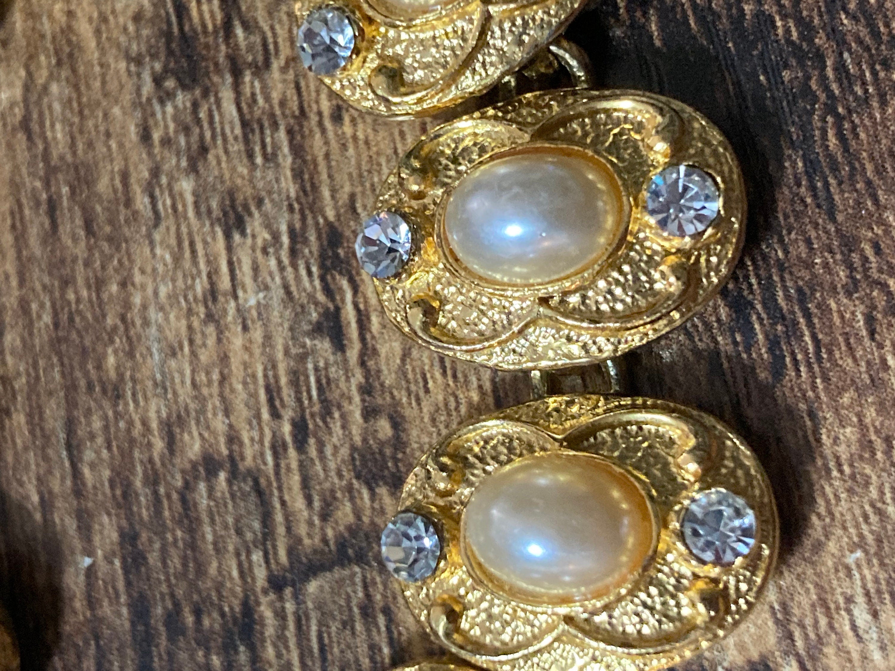 Vintage High end Faux Pearl cabochon diamanté oval link bracelet
