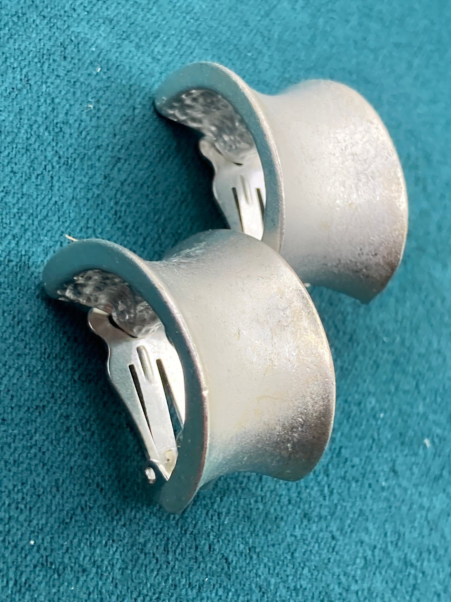 True vintage pristine Matt Silver plated 3cm half hoop clip on earrings genuine period old shop stock