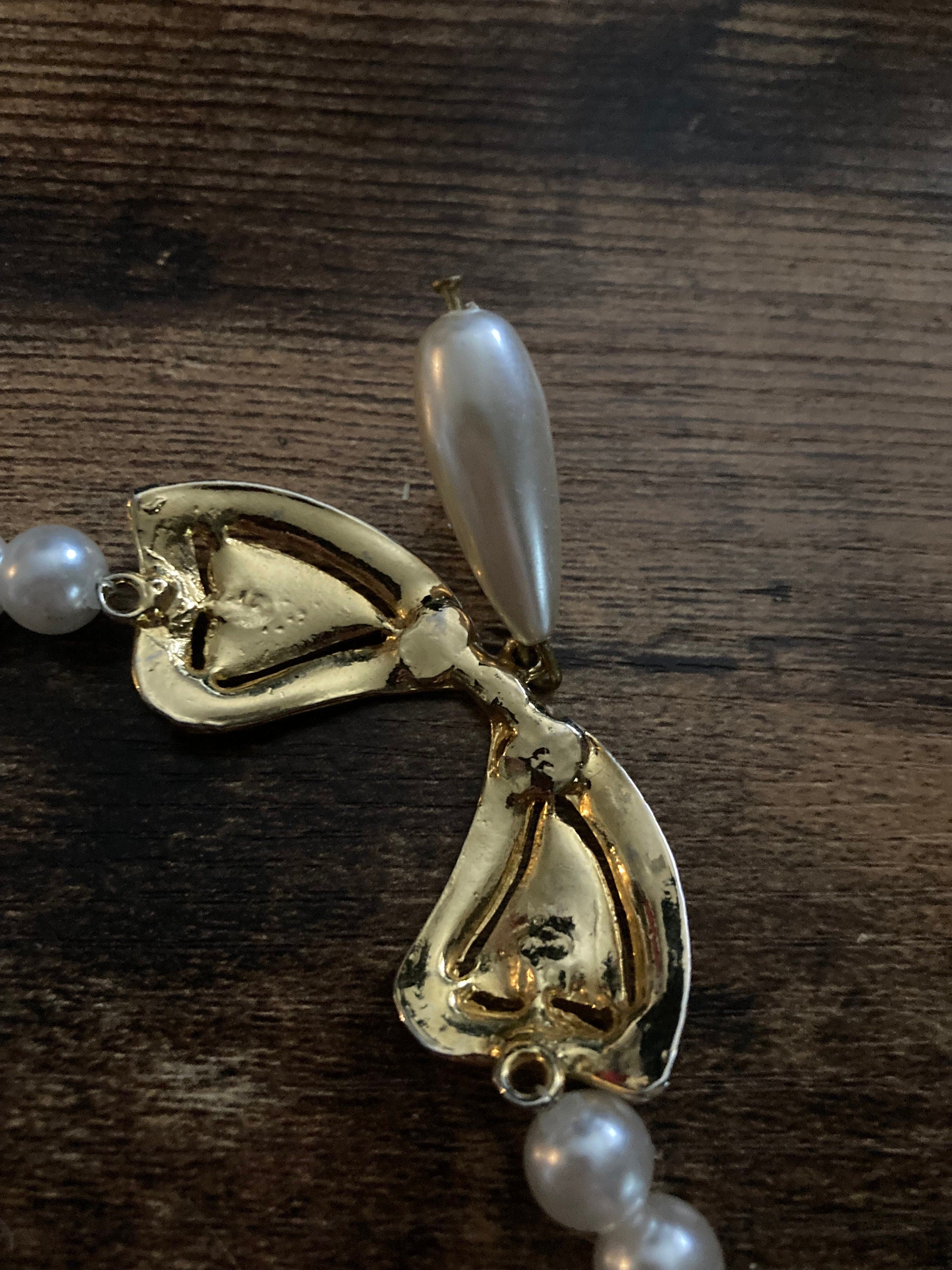 Faux single strand Pearl necklace paste pendant vintage retro beaded diamanté gold tone dropper 1980s retro