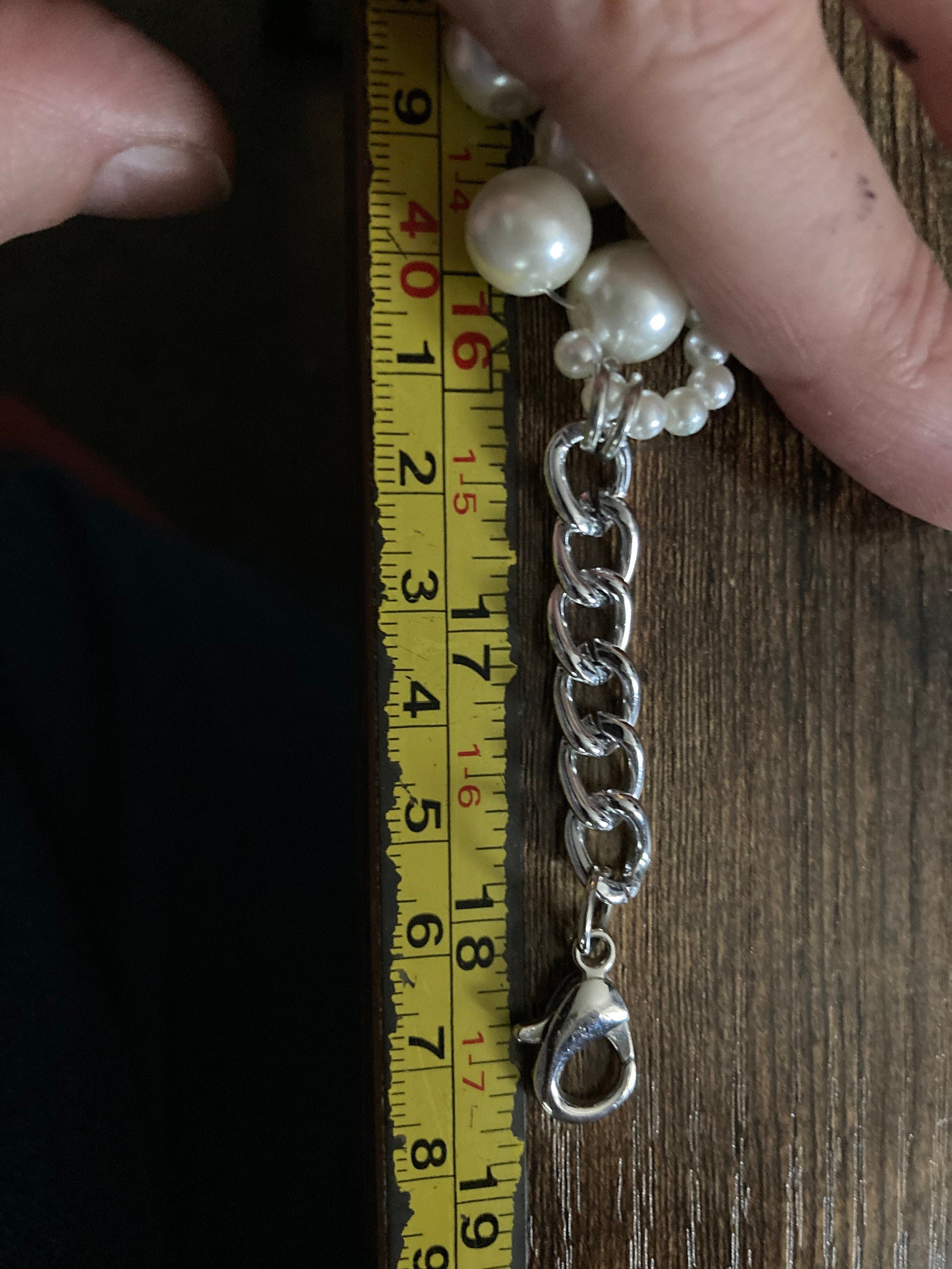 Retro chunky grey black white faux pearl ball beaded wide bib choker necklace