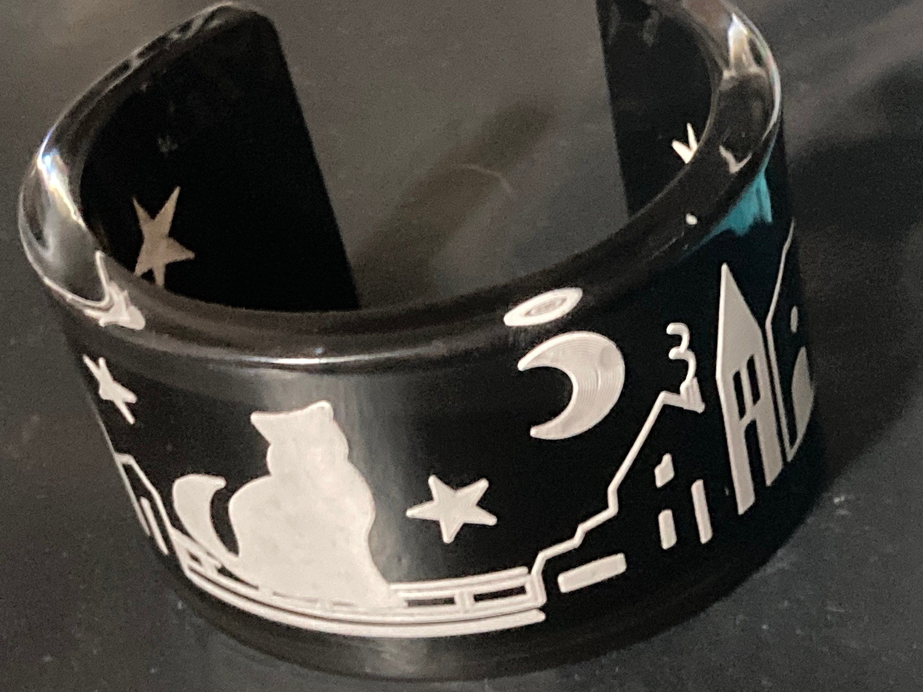 Vintage JMP night cat Jean Marie Poinot designer acrylic black and white cats bangle