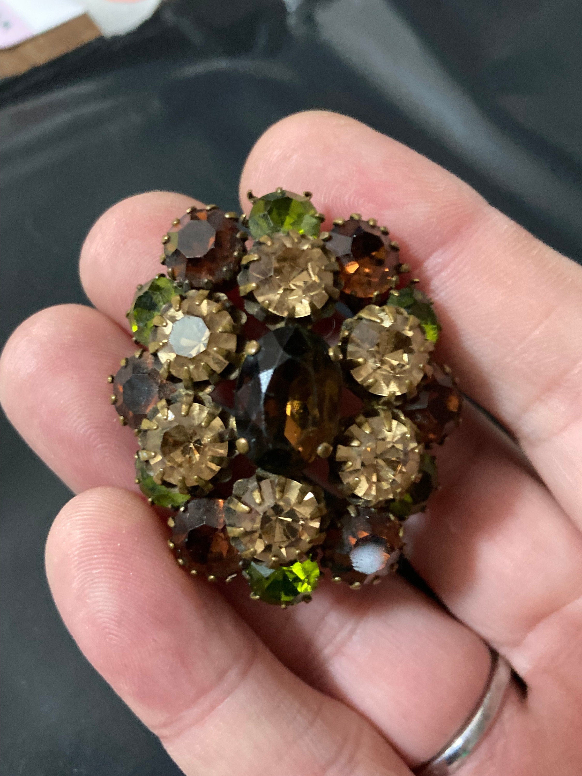 vintage mid century gold tone rhinestone diamanté brooch with pink green brown cognac glass stones