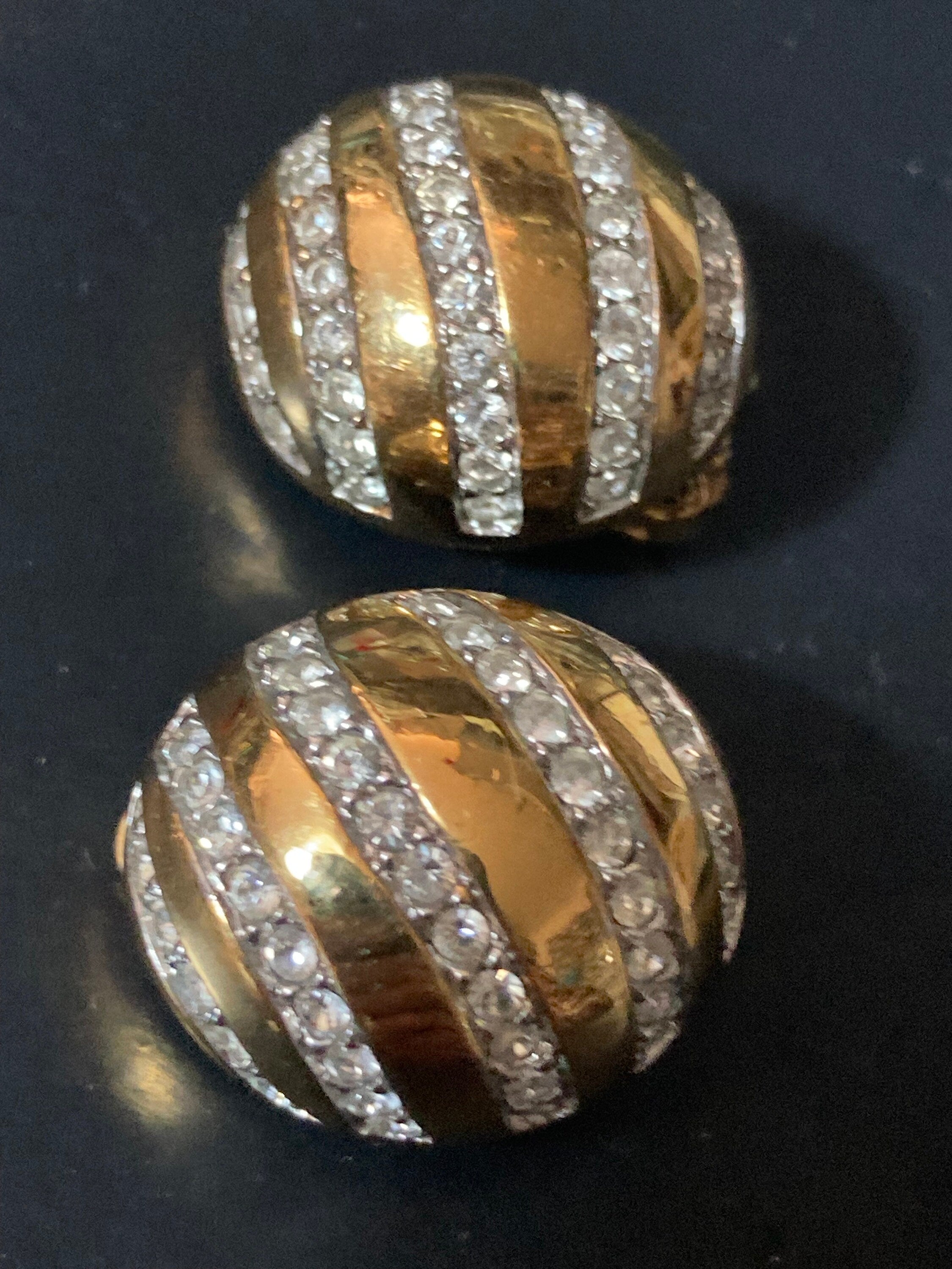 Swarovski clear crystal oval domed clip on stud earrings gold tone signed