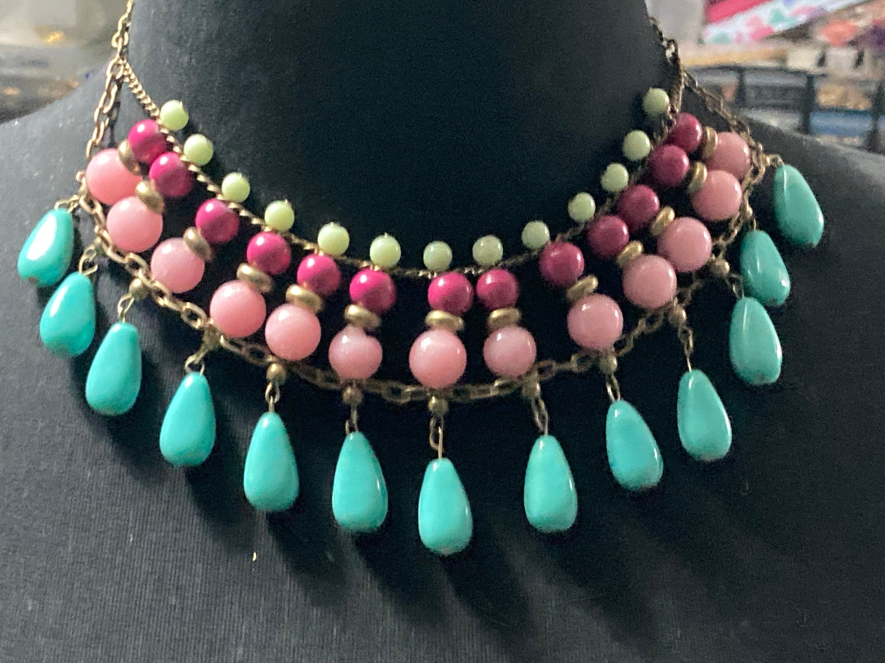 Retro turquoise pink beaded bib necklace M&S glass