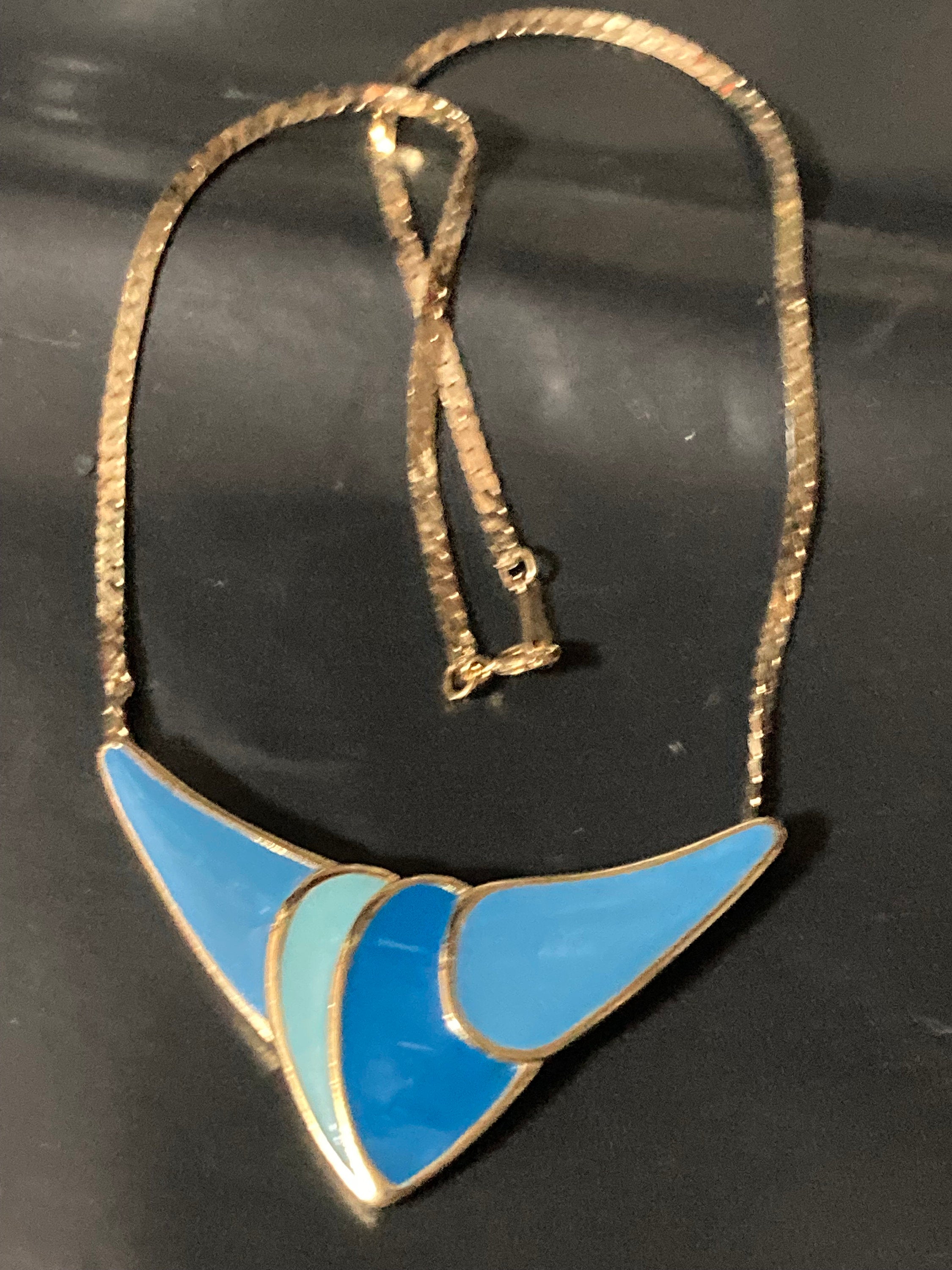 vintage gold tone mid blue enamel choker necklace