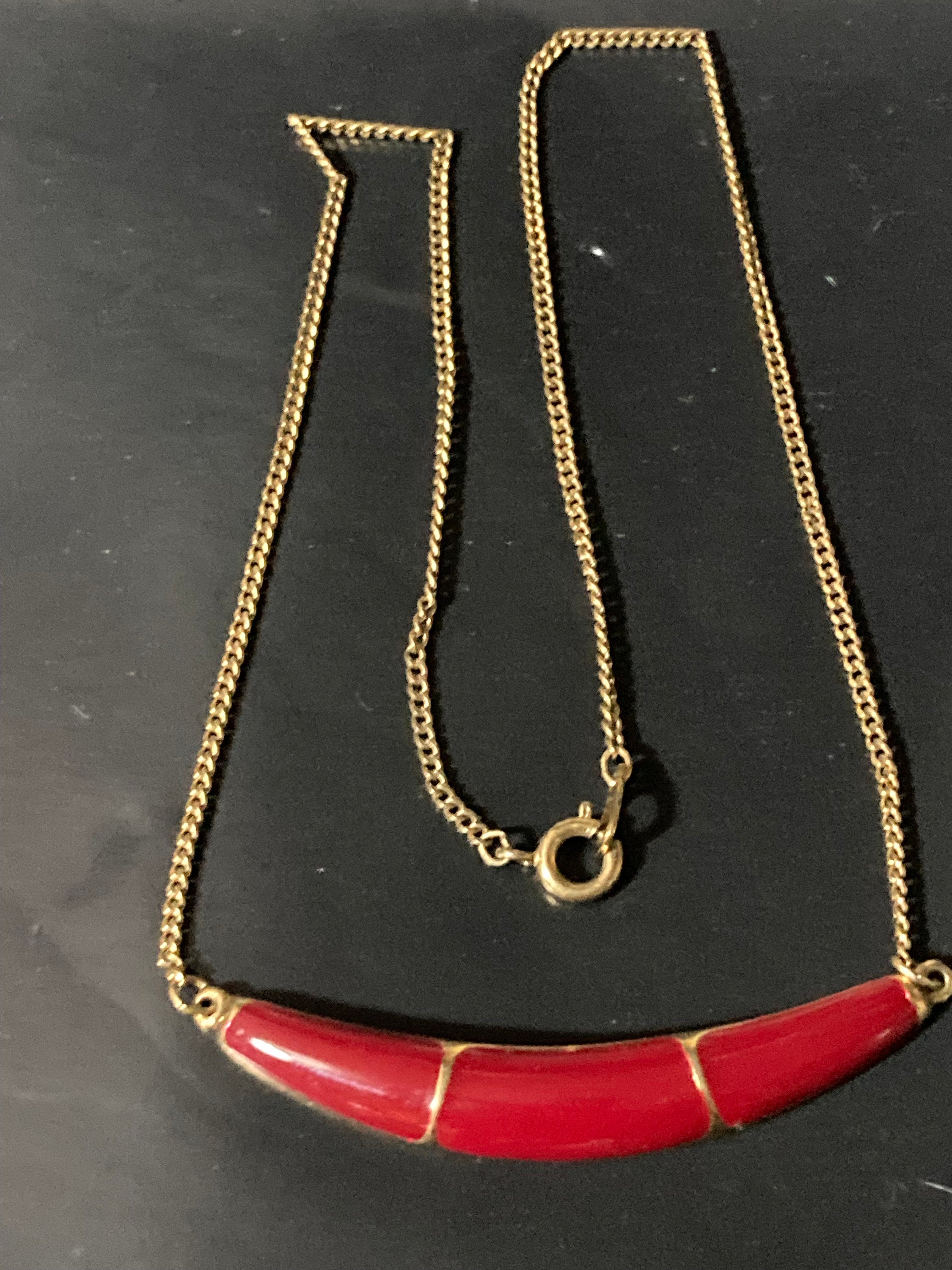 Petite neck 38cm Vintage Red enamel dainty gold tone choker necklace