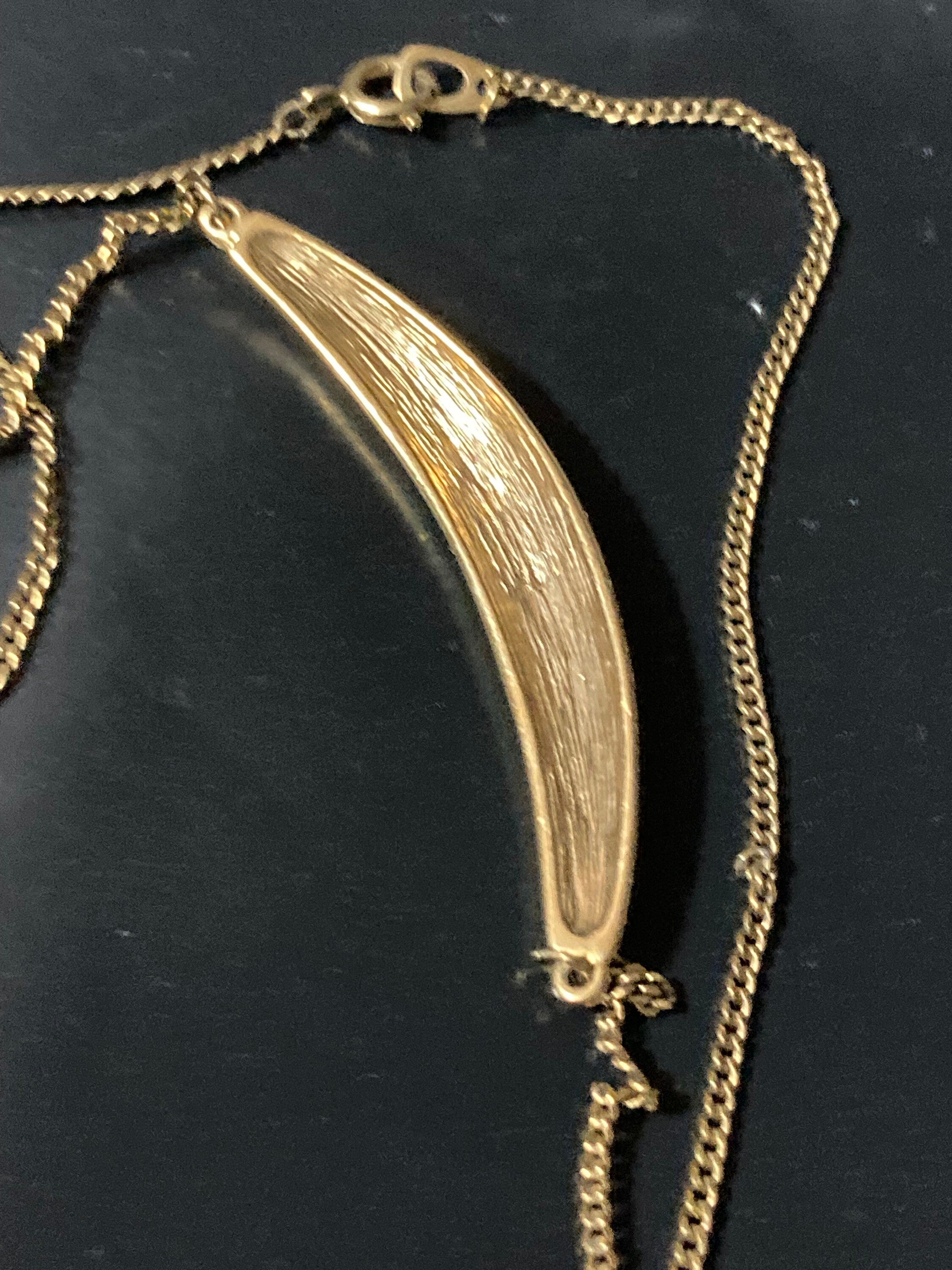 Petite neck 38cm Vintage Red enamel dainty gold tone choker necklace