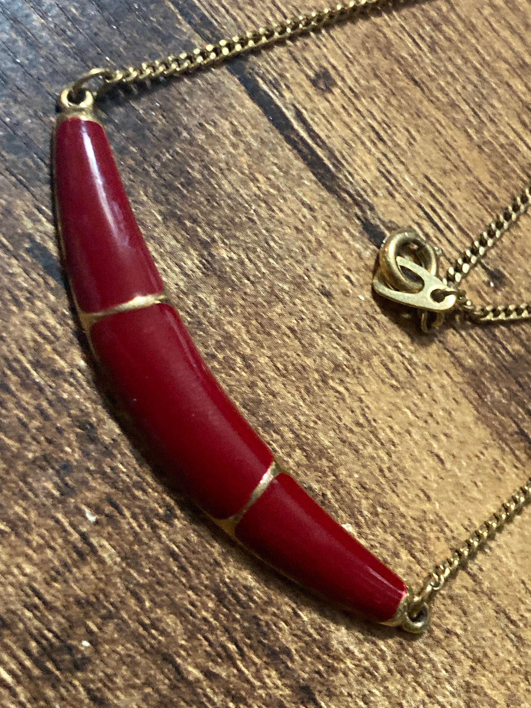 Petite neck 38cm Vintage Red enamel dainty gold tone choker necklace